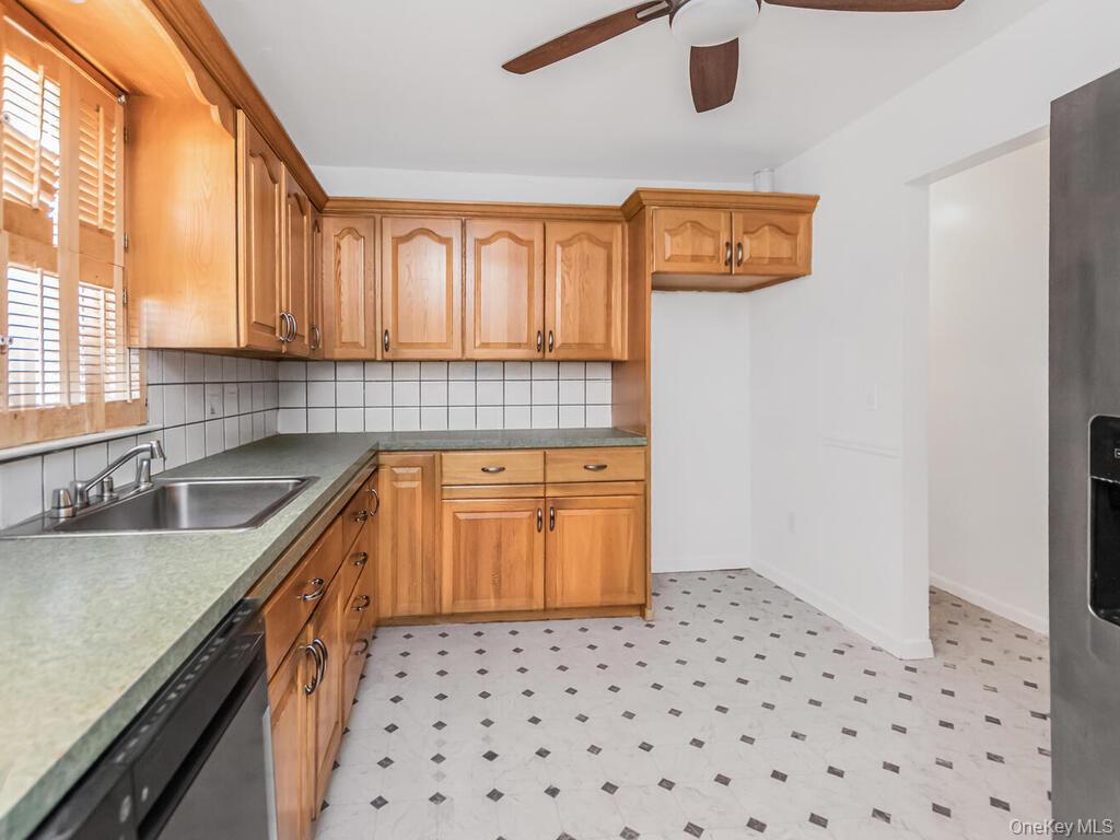 #13 photo, 64 Ashland Street, New Rochelle , NY 10801