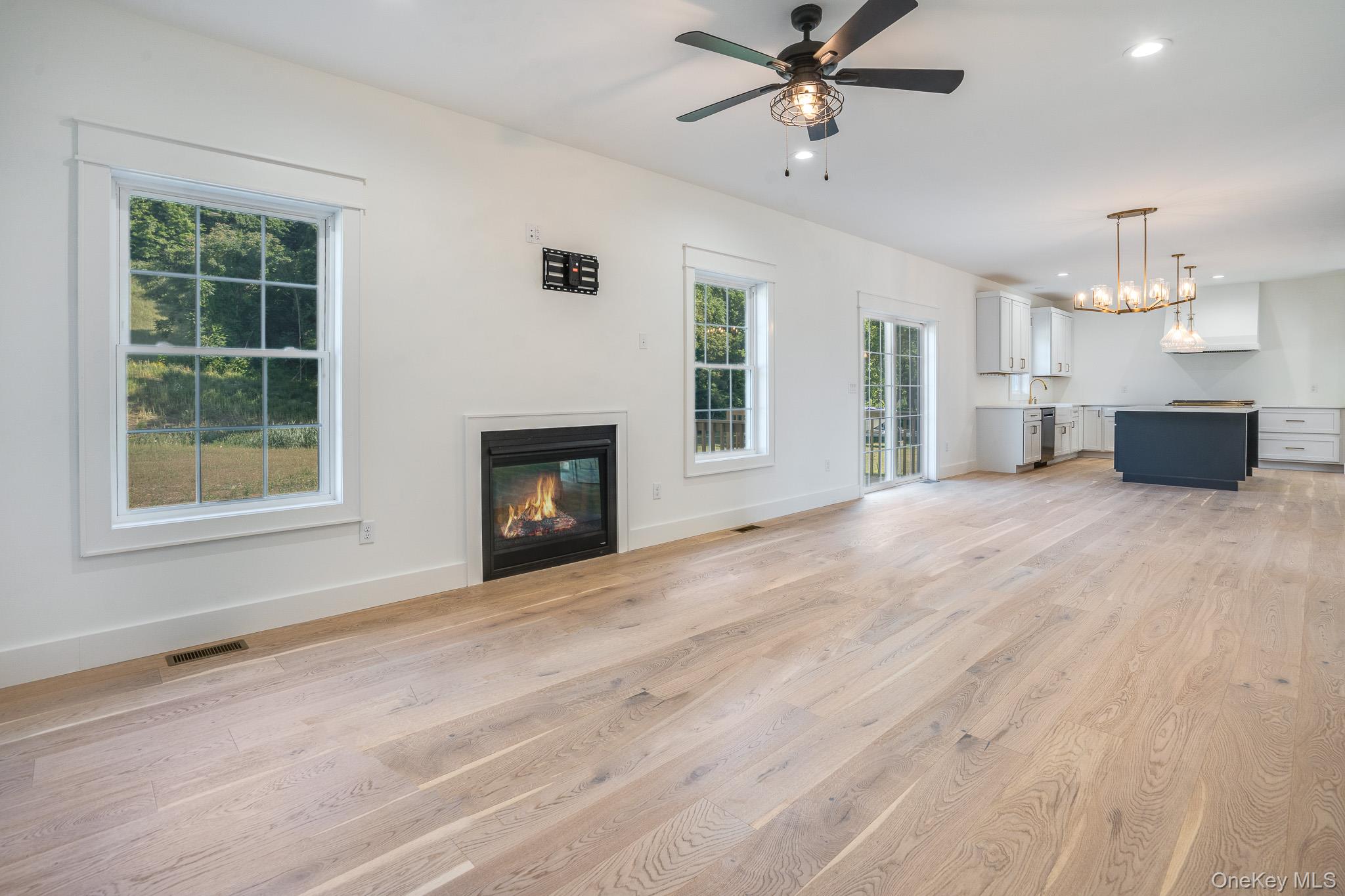 #11 photo, 989 Freedom road, Pleasant Valley , NY 12569