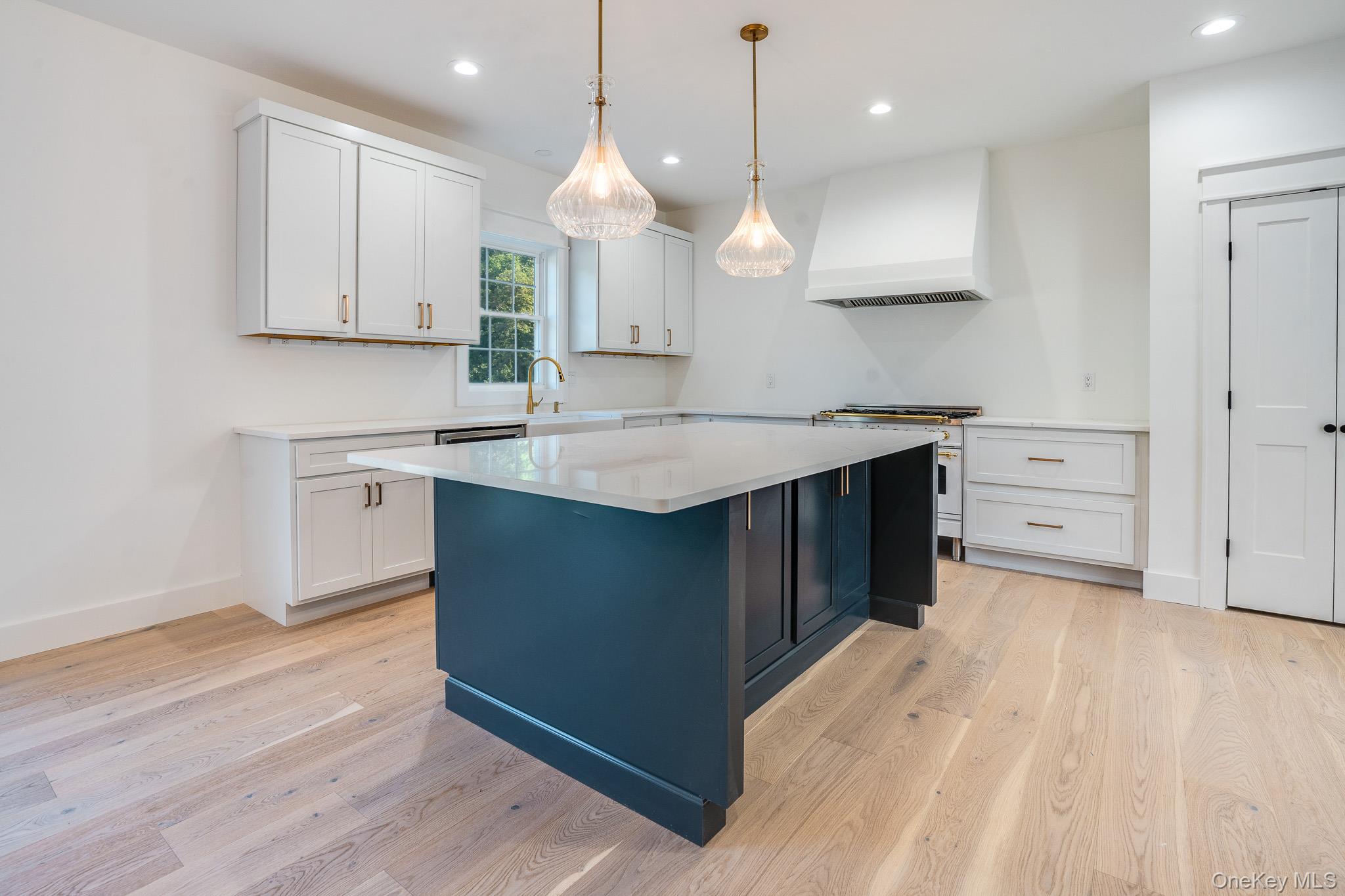 #7 photo, 989 Freedom road, Pleasant Valley , NY 12569