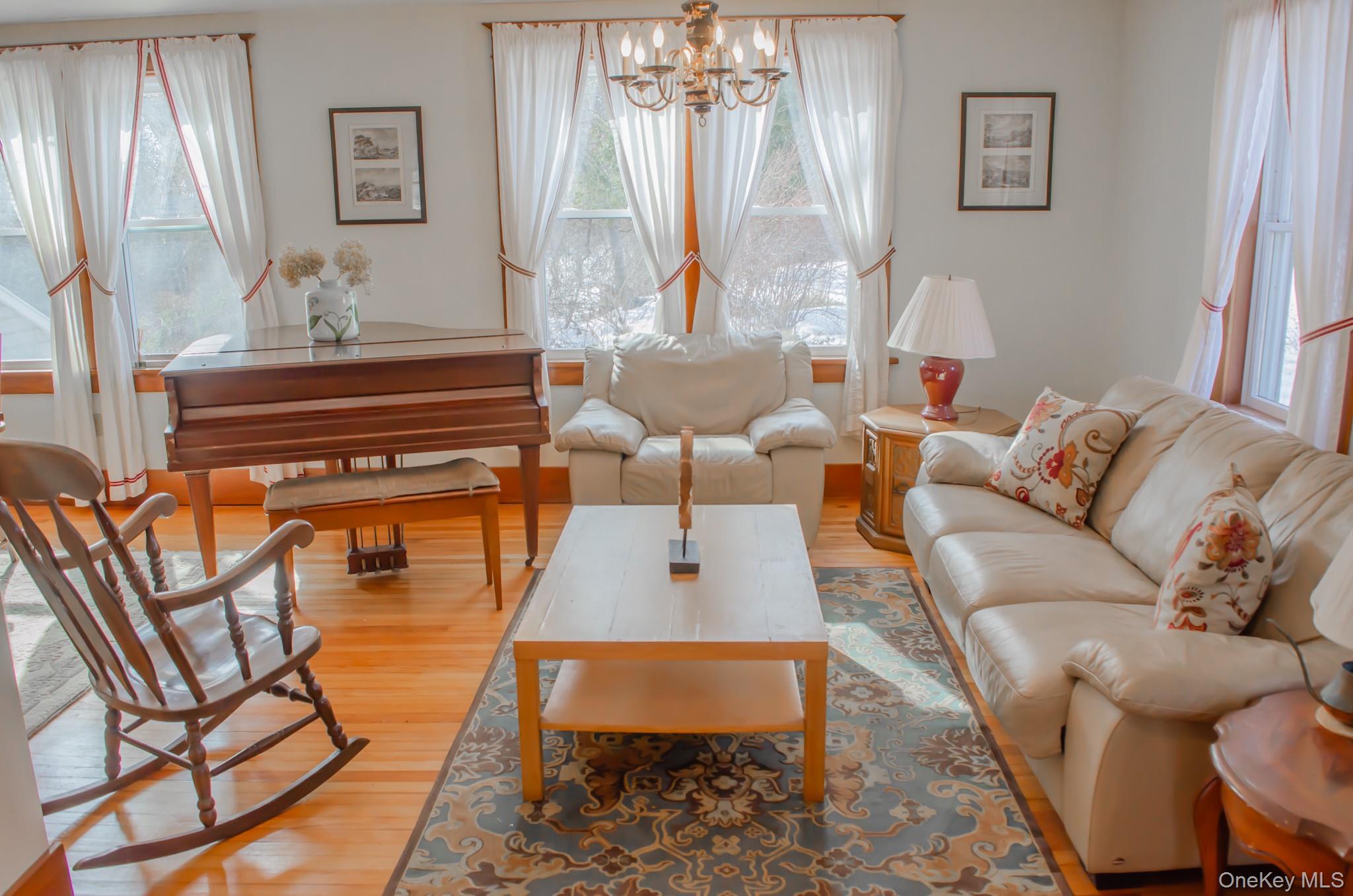 #5 photo, 8874 Us Route 9W, Athens , NY 12015