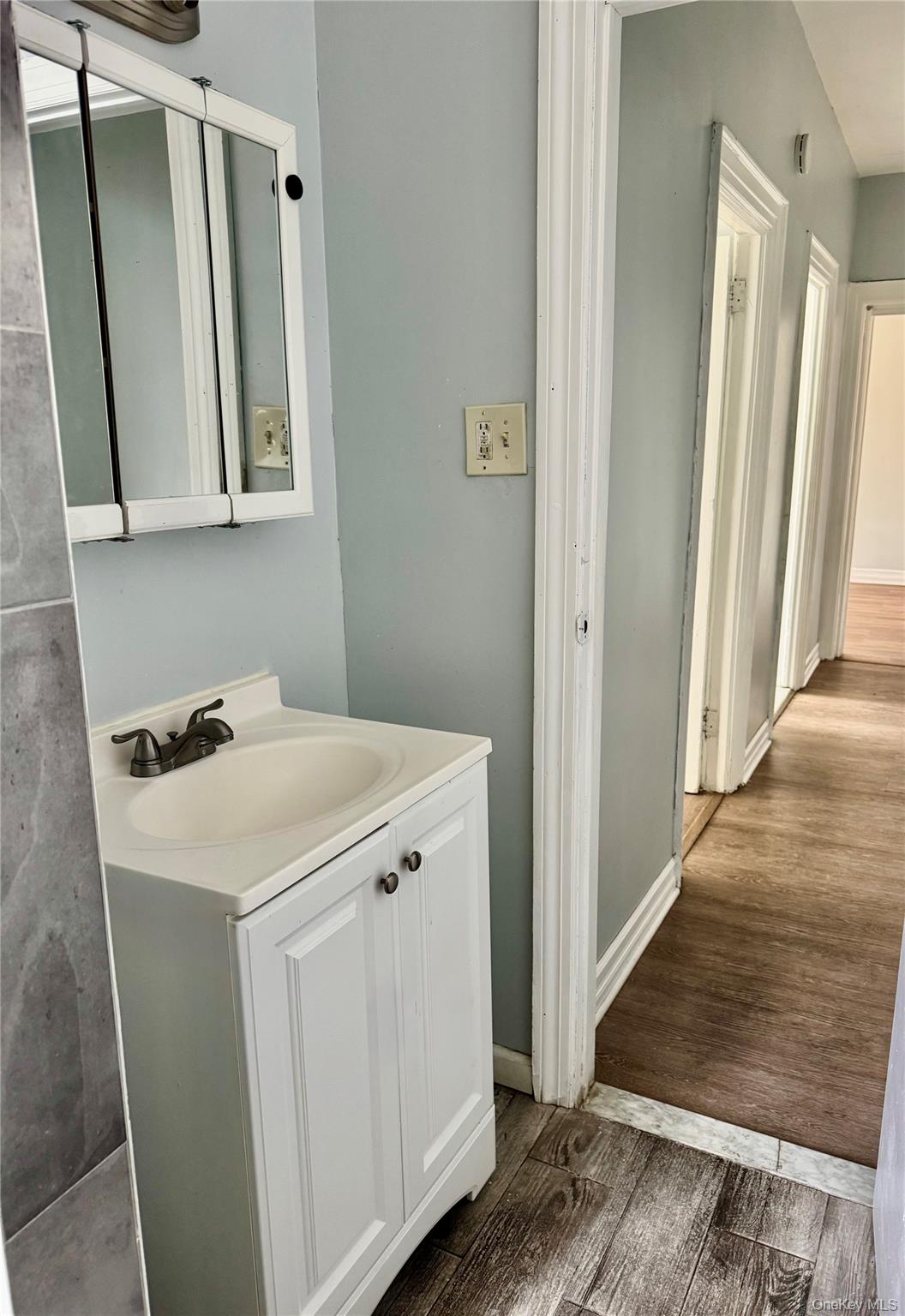 #6 photo, 724 E 216th Street, ब्रोंक्स Bronx , NY 10467