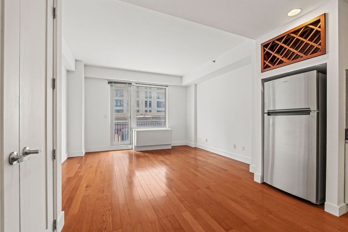 #3 photo, Long Island City, कुईंस Long Island City , NY 11101