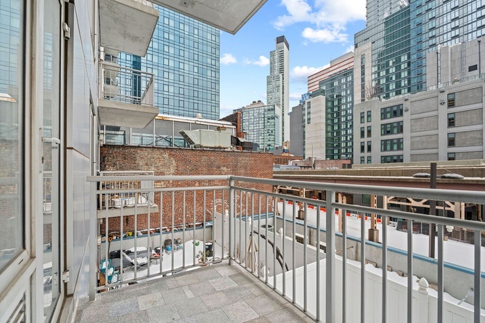 #9 photo, Long Island City, कुईंस Long Island City , NY 11101