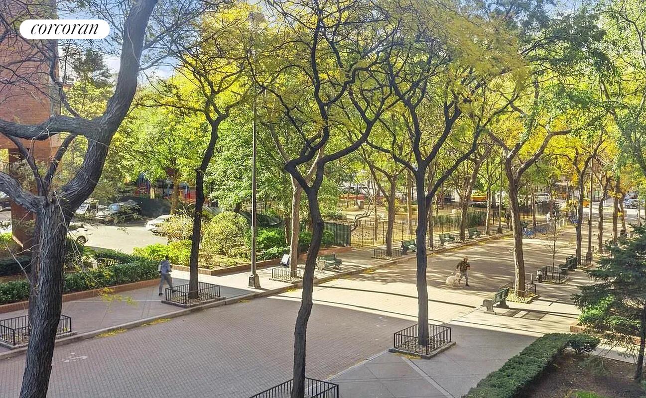 #9 photo, New York City, ম্যানহাটন Yorkville , NY 10128