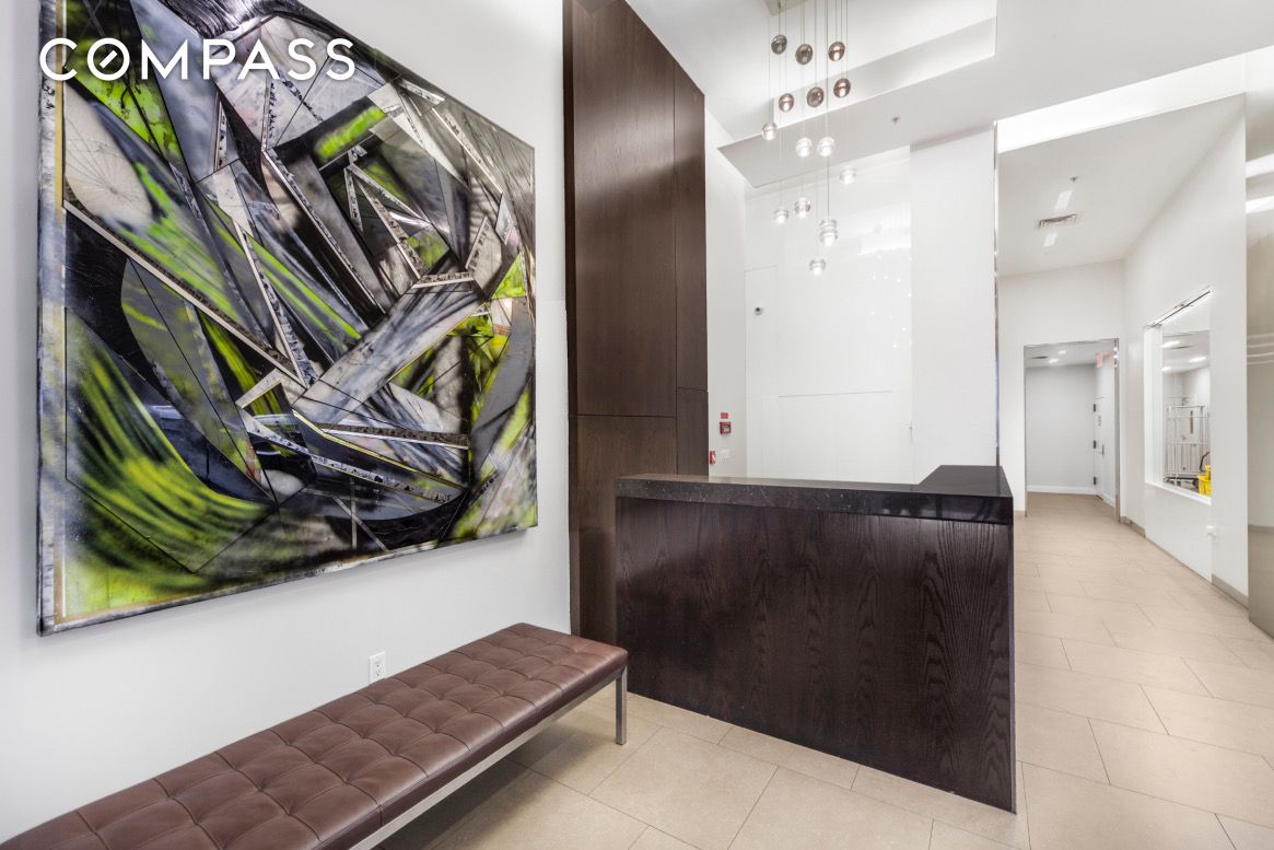 #13 photo, 140 W 22nd Street, Chelsea , NY 10011