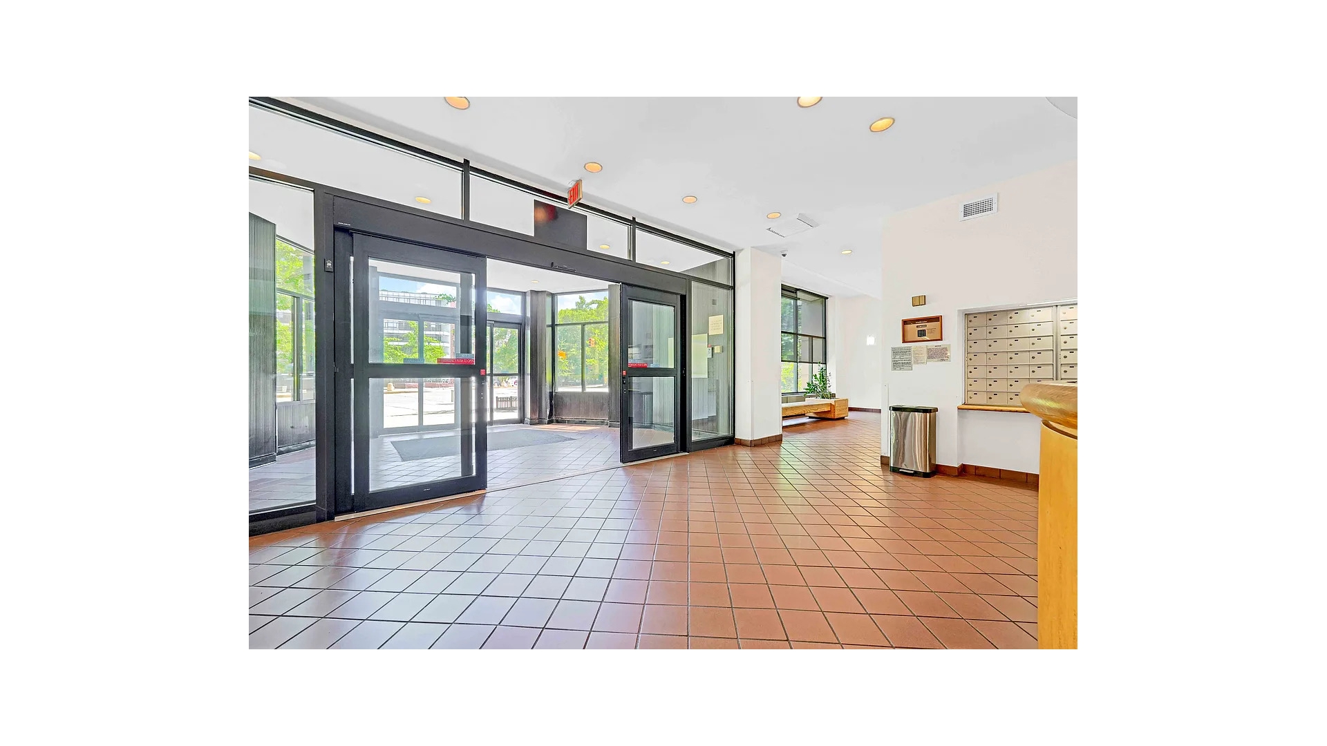 #11 photo, 300 W 110TH Street, Manhattan Valley , NY 10025