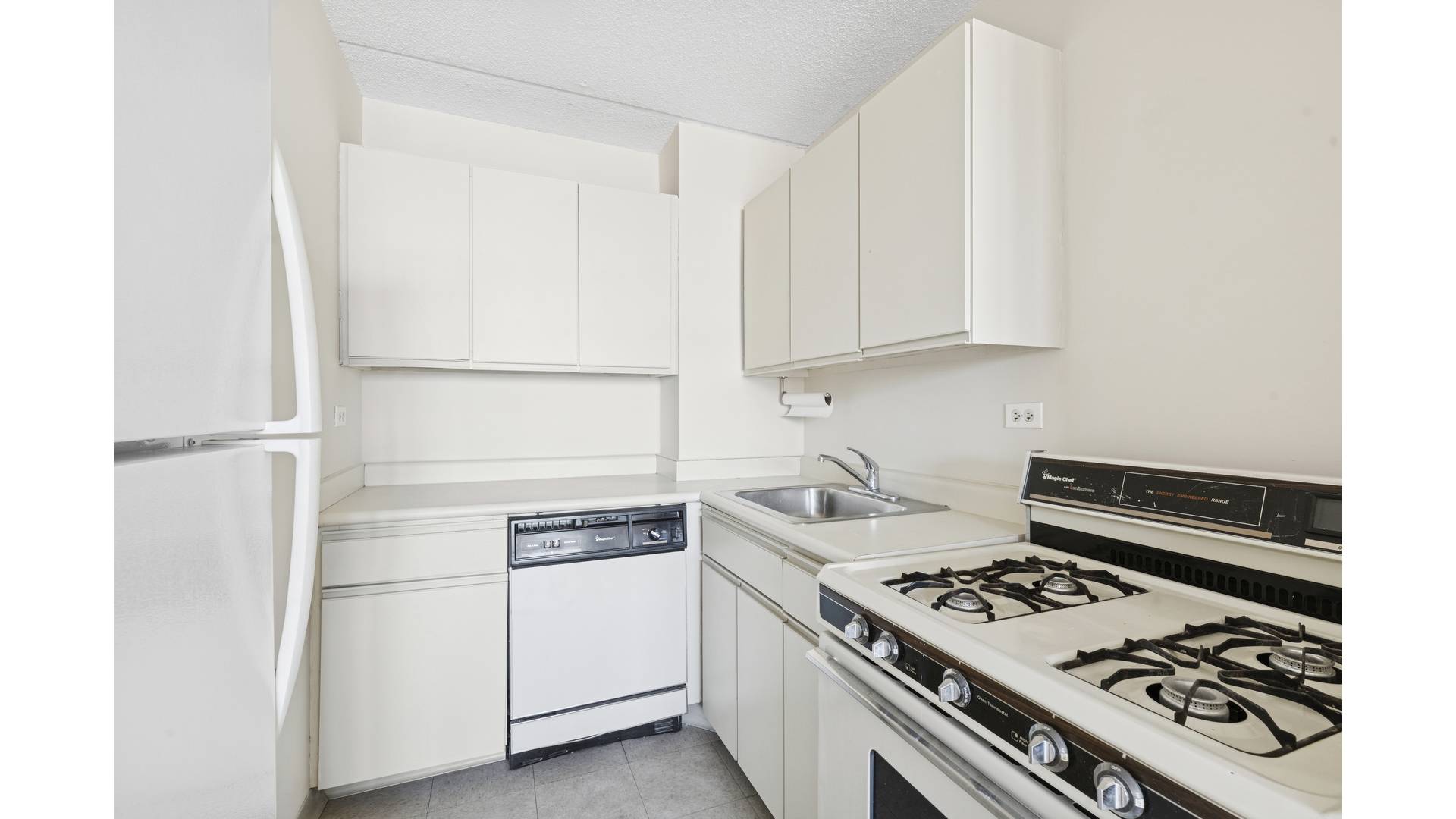 #7 photo, 300 W 110TH Street, Manhattan Valley , NY 10025