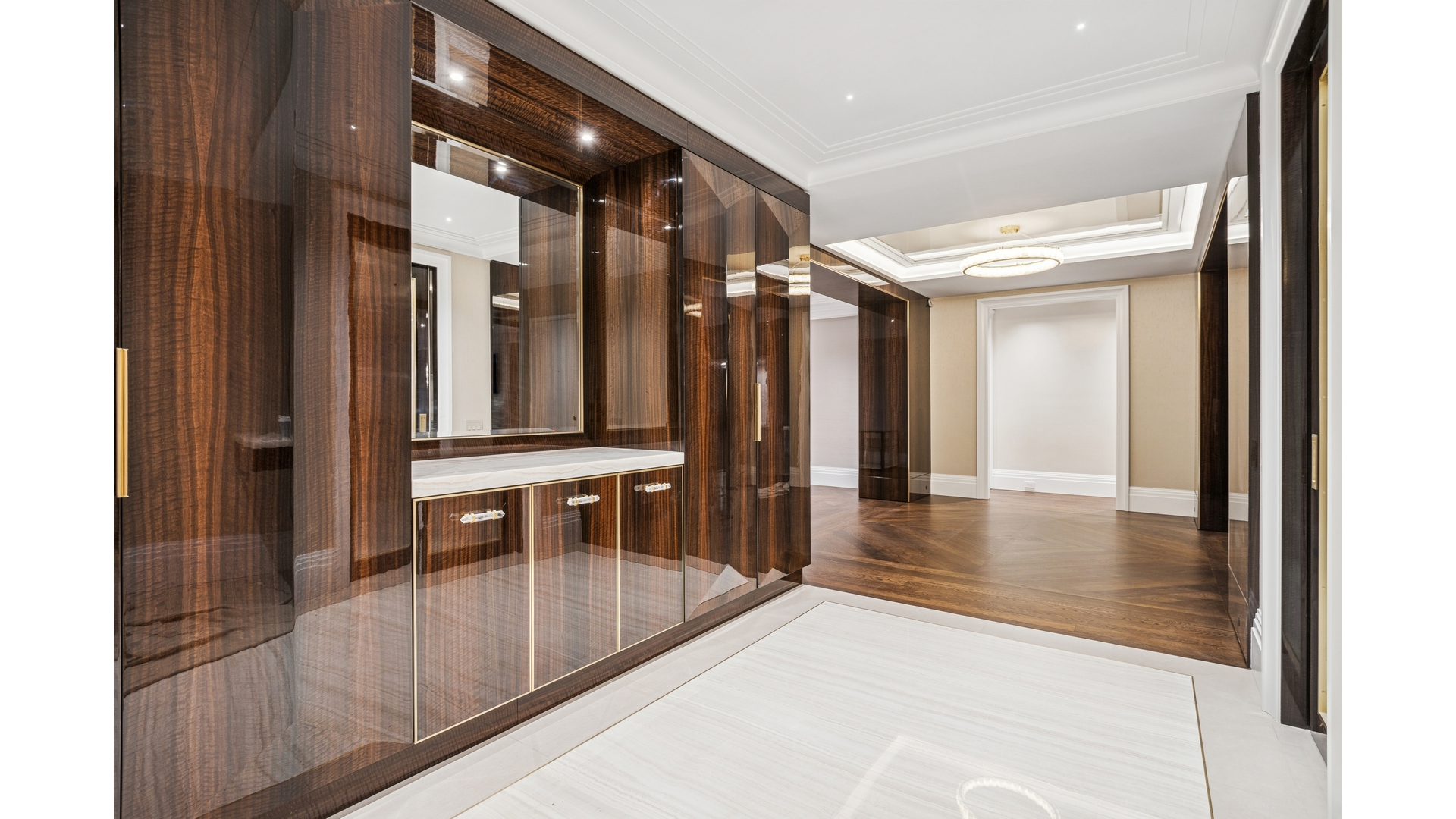 #5 photo, 923 5TH Avenue, Lenox Hill , NY 10021