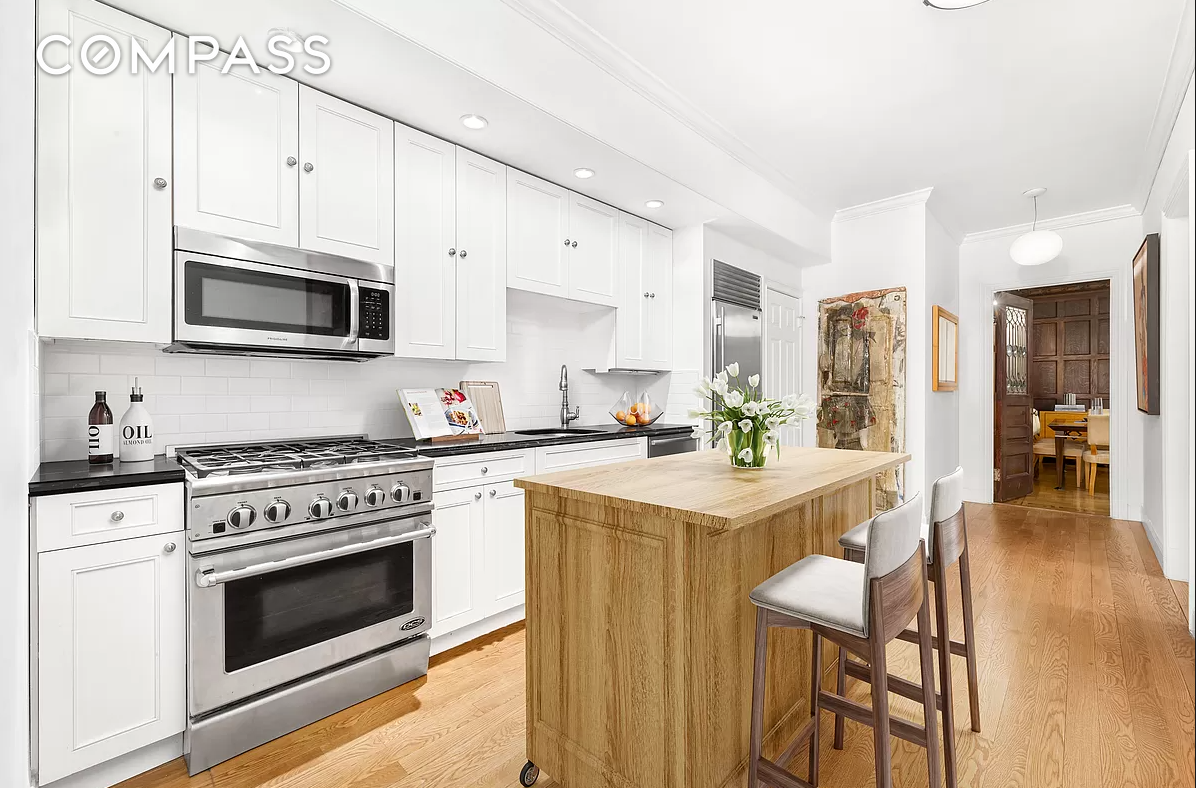 #5 photo, 190 Riverside Drive, Upper West Side , NY 10024