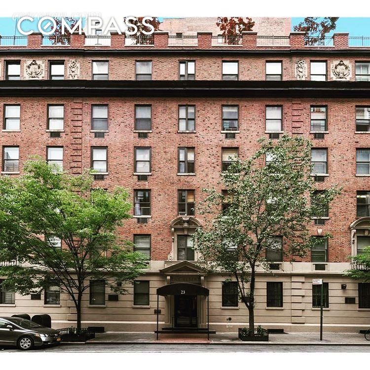 #5 photo, 23 E 10th Street, Greenwich Village , NY 10003