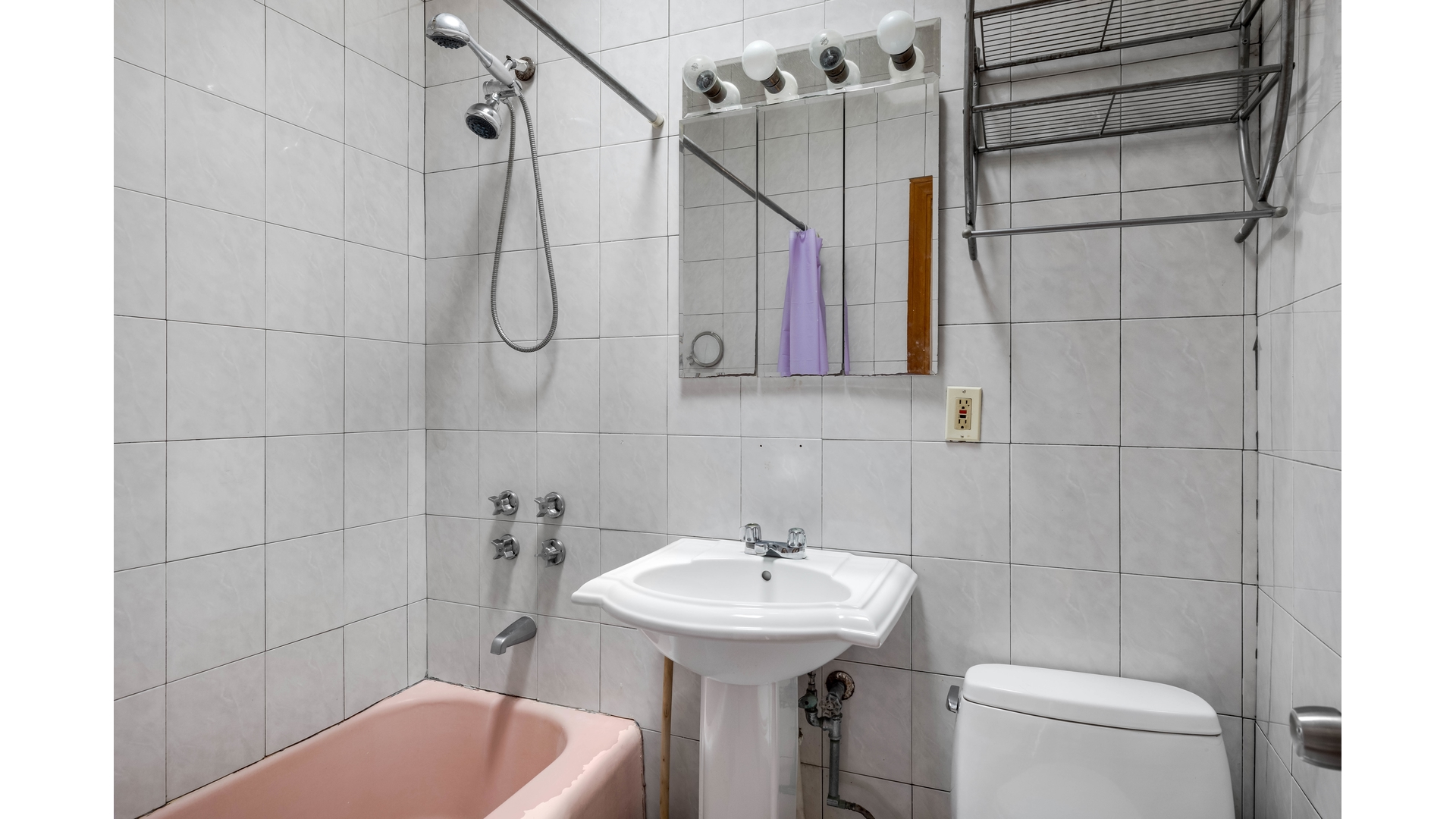 #13 photo, 315 E 28TH Street, Flatbush , NY 11226