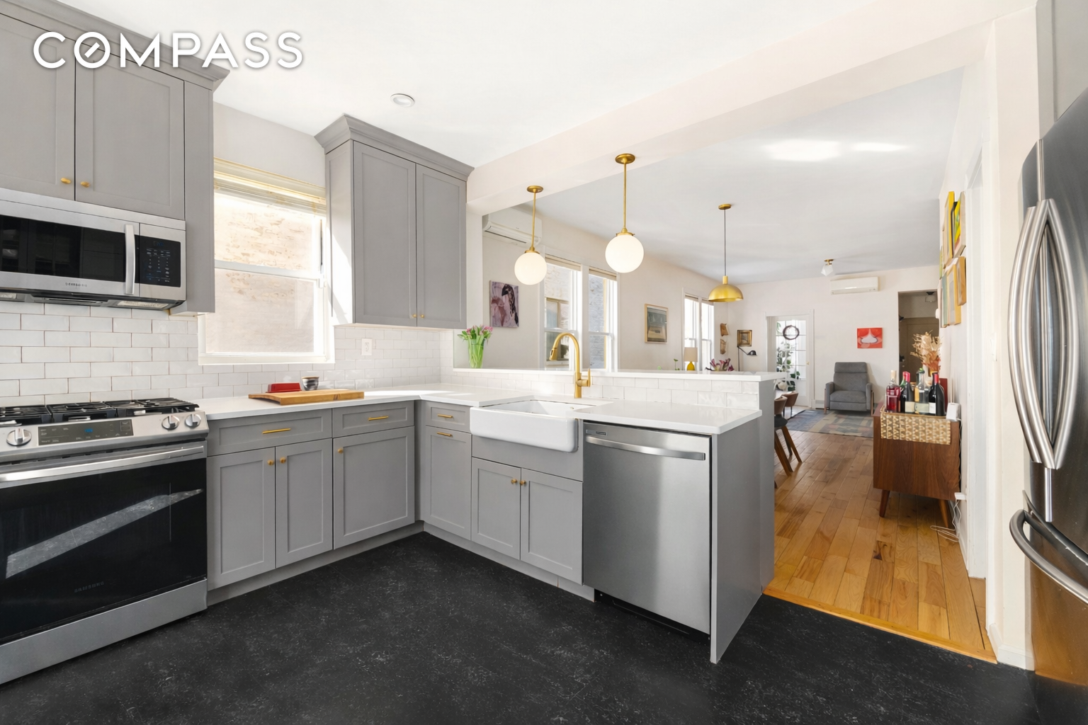 #3 photo, 71 Clara Street, 브루클린 Kensington , NY 11218