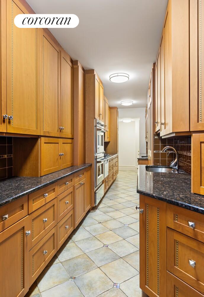 #5 photo, 151 W 86TH Street, Upper West Side , NY 10024