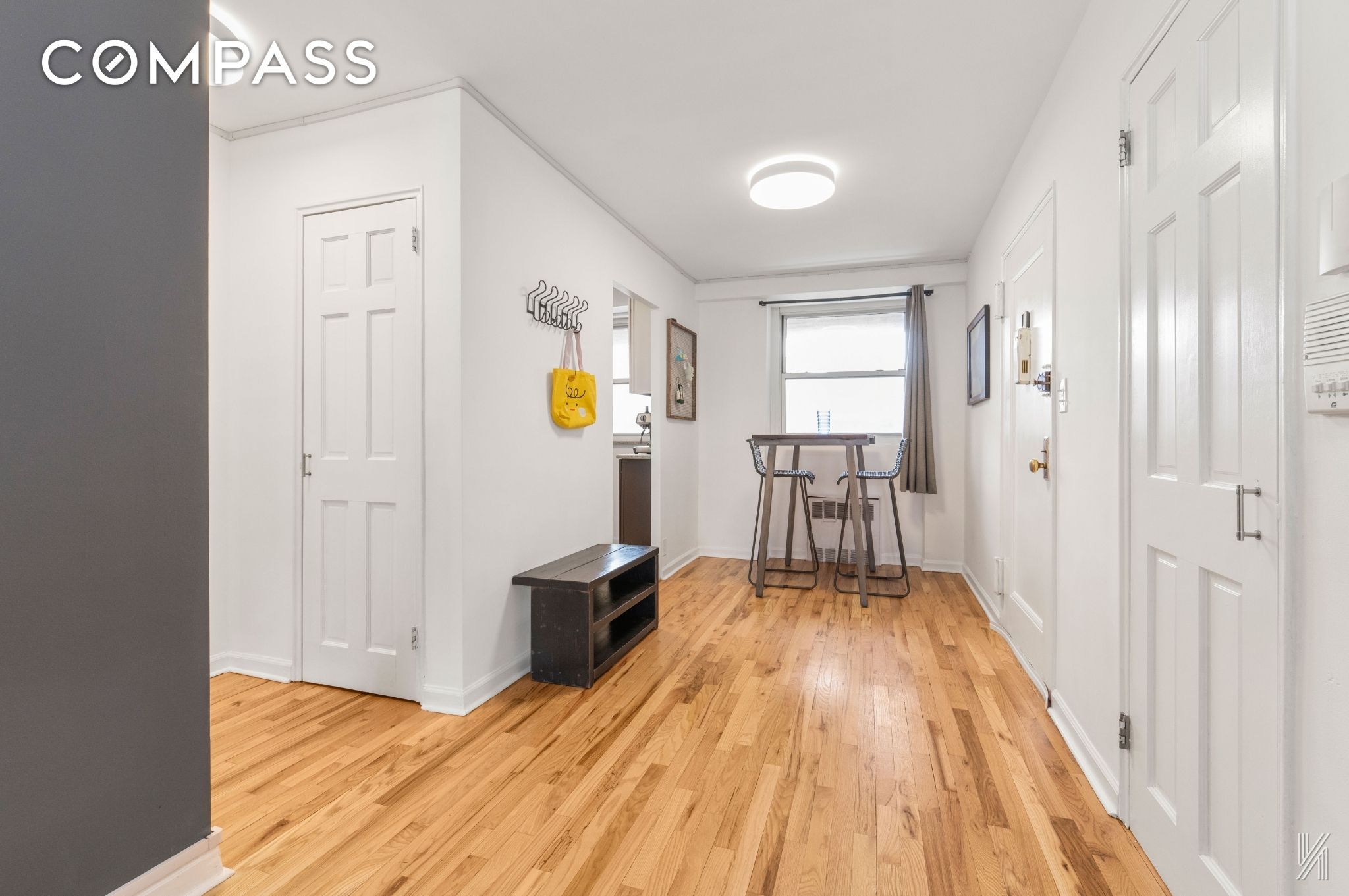 #9 photo, 35-50 85th Street, 뉴욕퀸즈 Jackson Heights , NY 11372