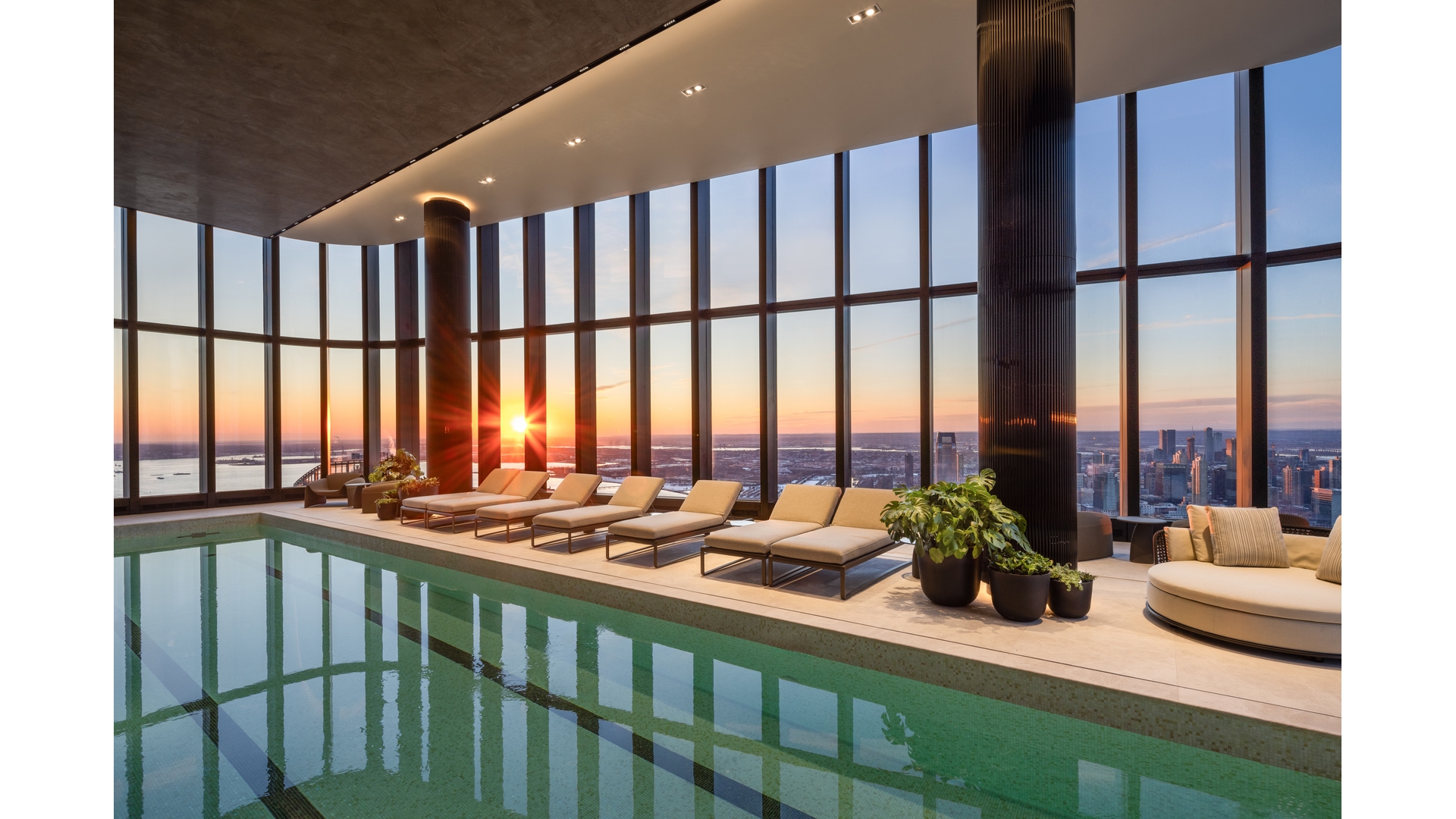 #4 photo, 125 GREENWICH Street, Financial District , NY 10006