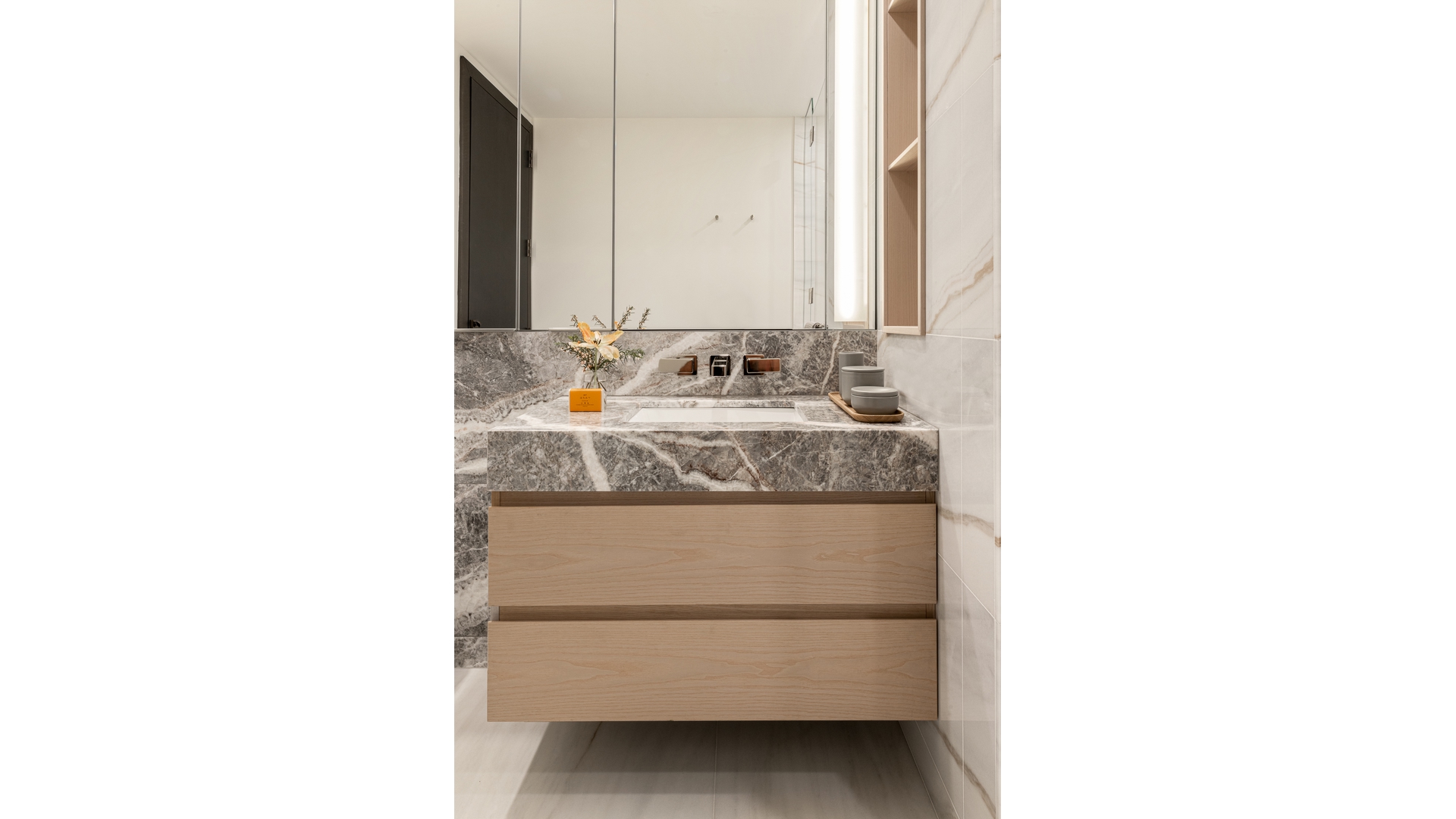 #5 photo, 125 GREENWICH Street, Financial District , NY 10006