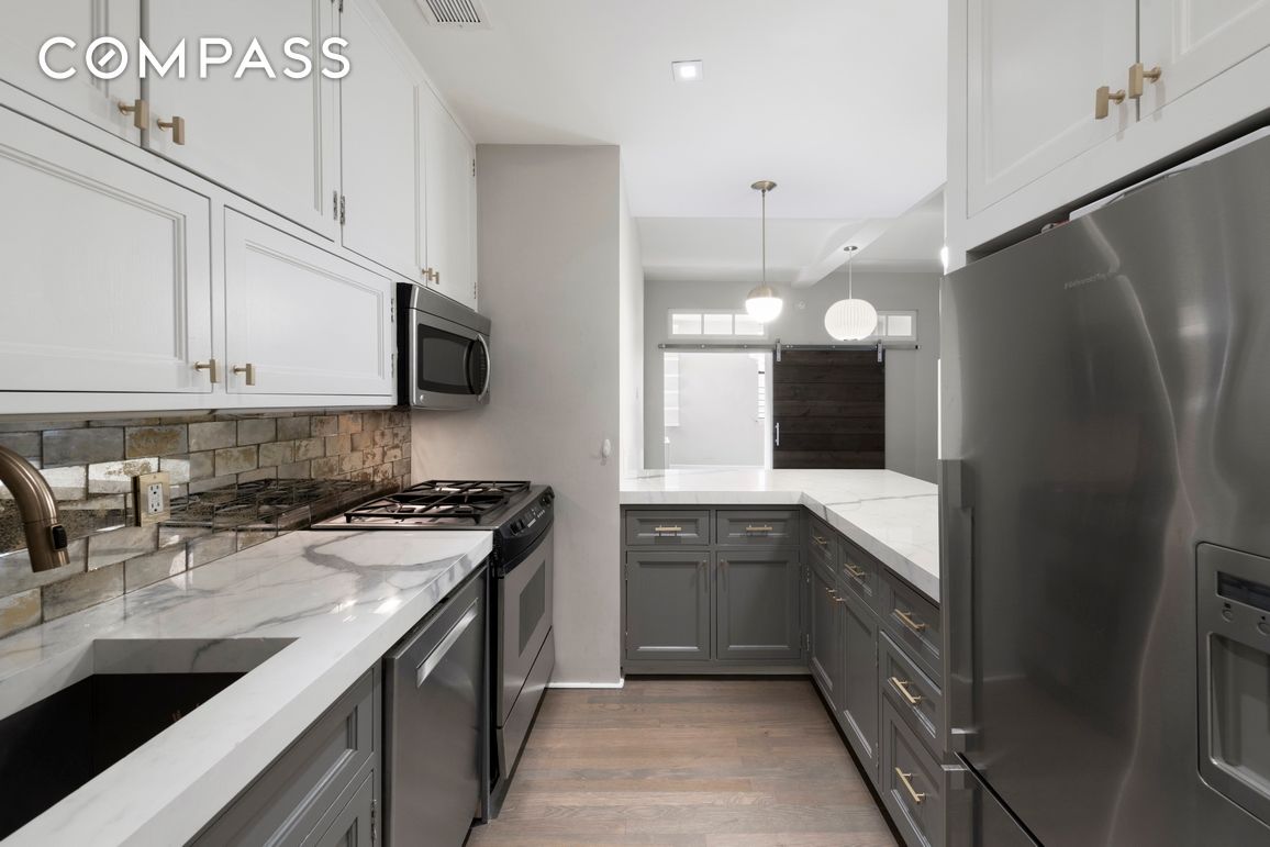 #9 photo, New York City, Gramercy Park , NY 10010