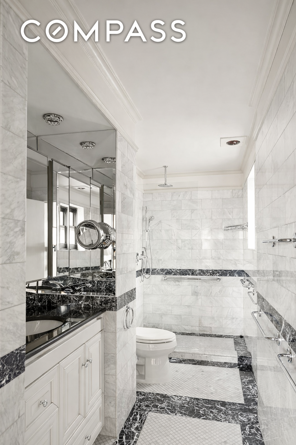 #7 photo, 58 W 58th Street, मैनहटन Midtown , NY 10019