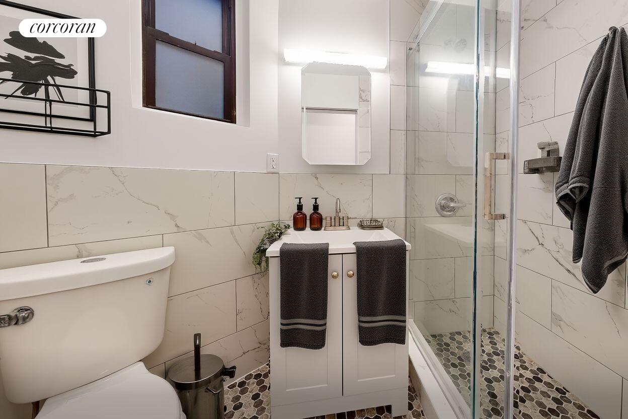 #5 photo, 418 E 83RD Street, Yorkville , NY 10028