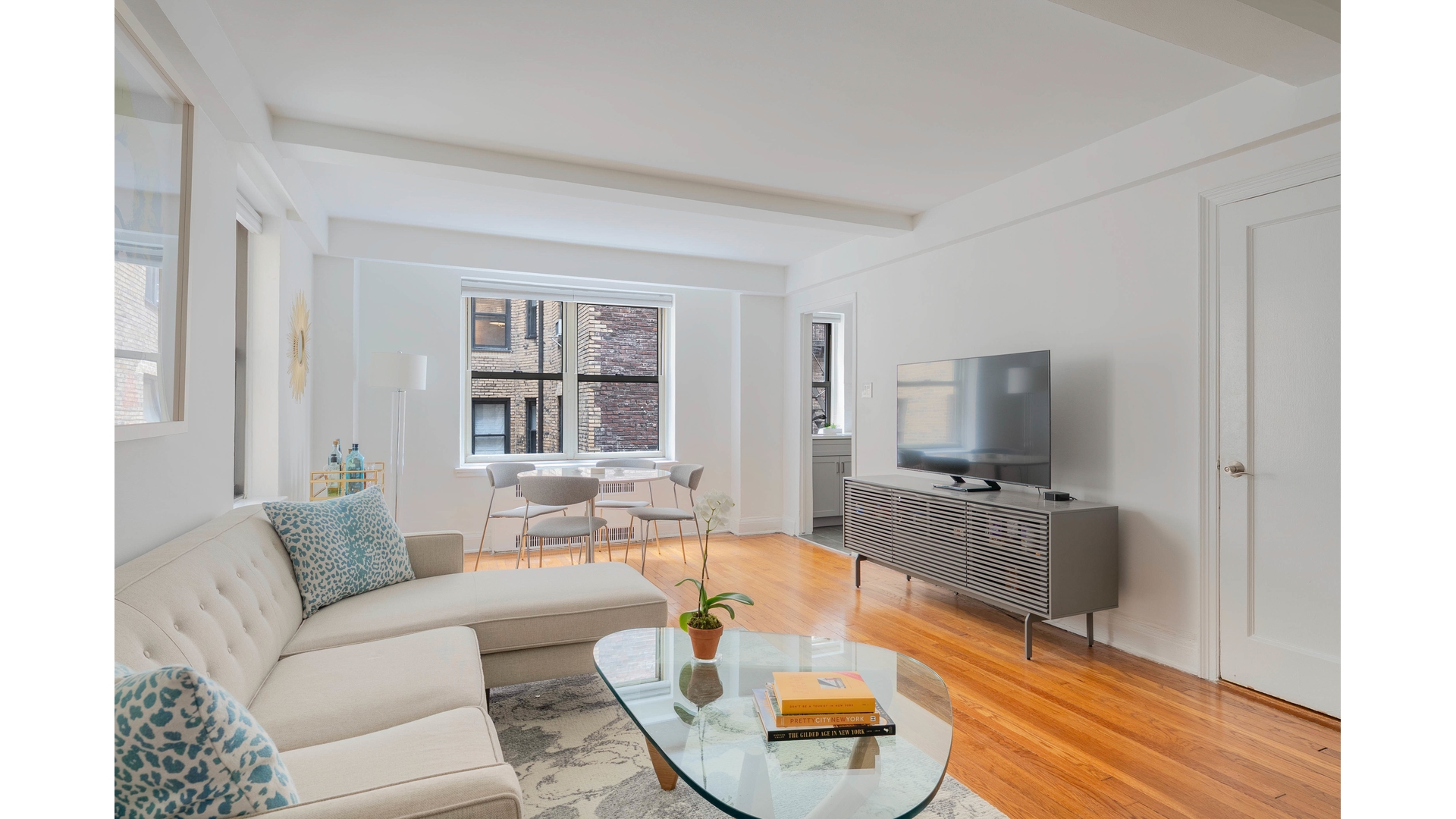 #1 photo, 433 E 51ST Street, Beekman , NY 10022