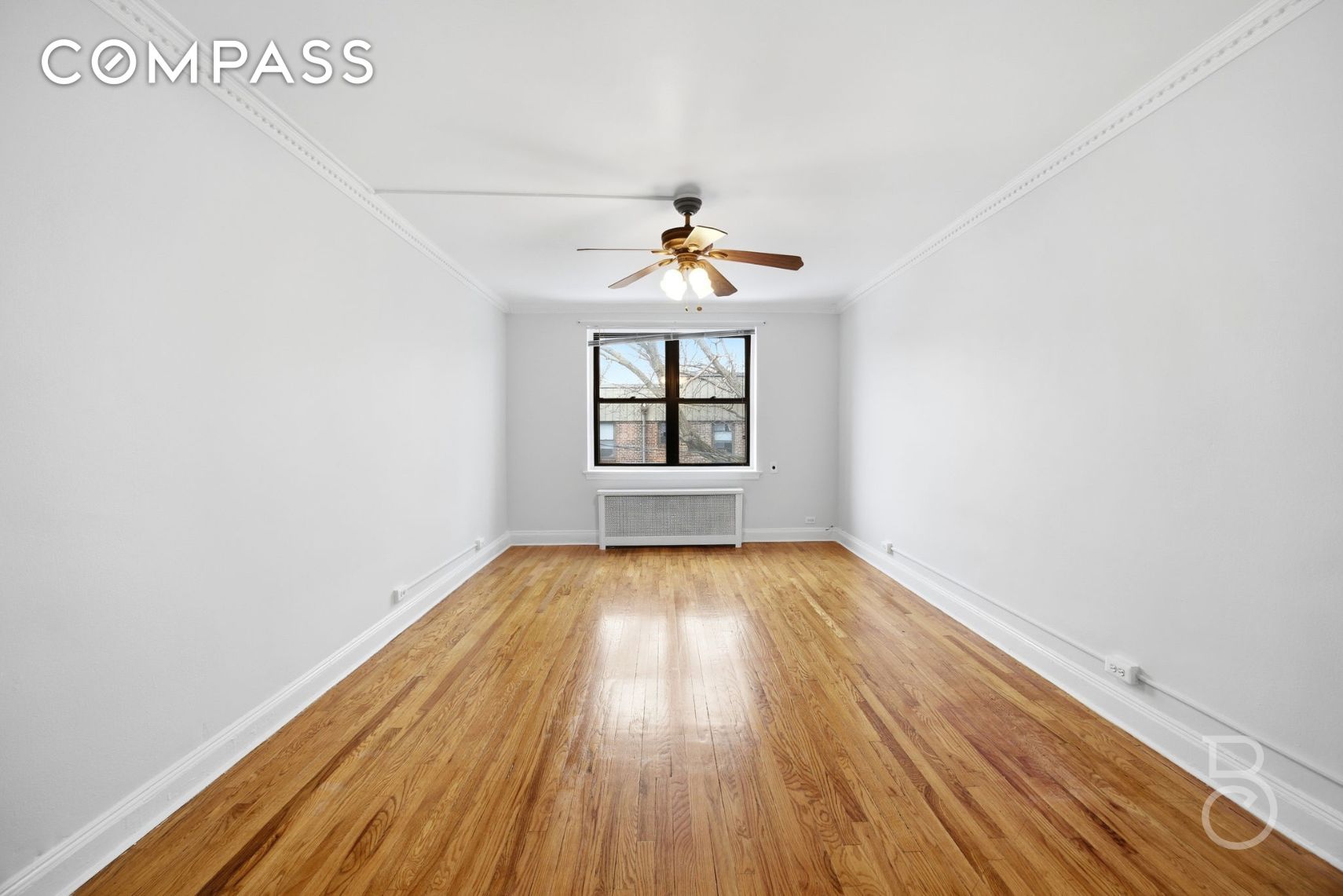 #12 photo, 78-15 19th Drive, קווינס Astoria , NY 11370