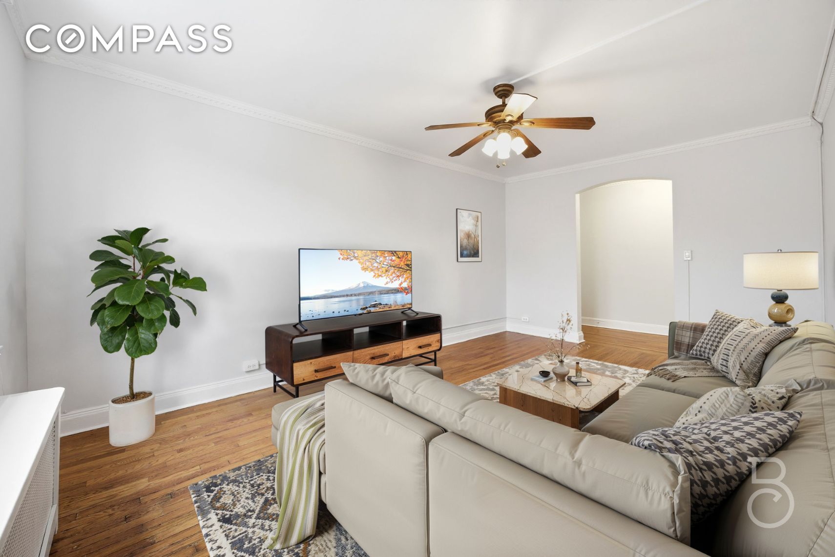 #3 photo, 78-15 19th Drive, קווינס Astoria , NY 11370