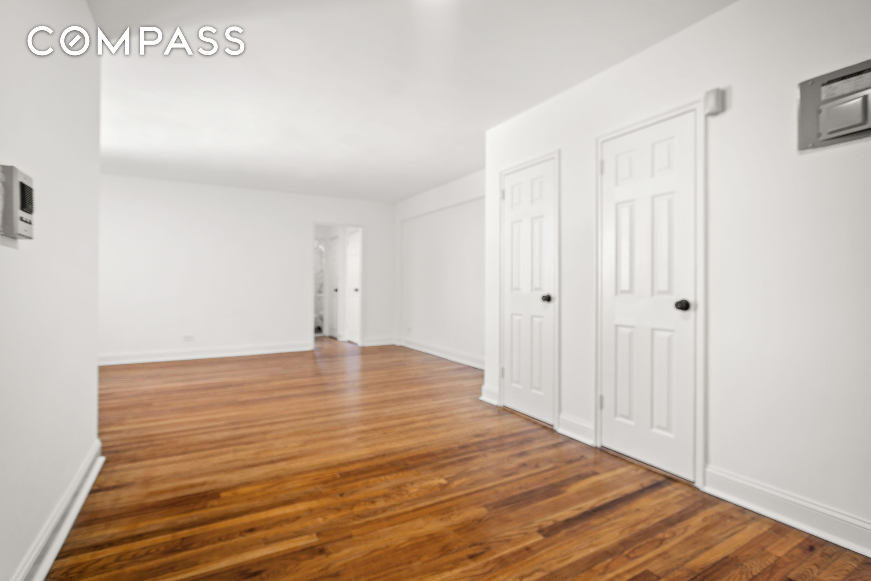 #5 photo, 5650 Netherland Avenue, North Riverdale , NY 10471