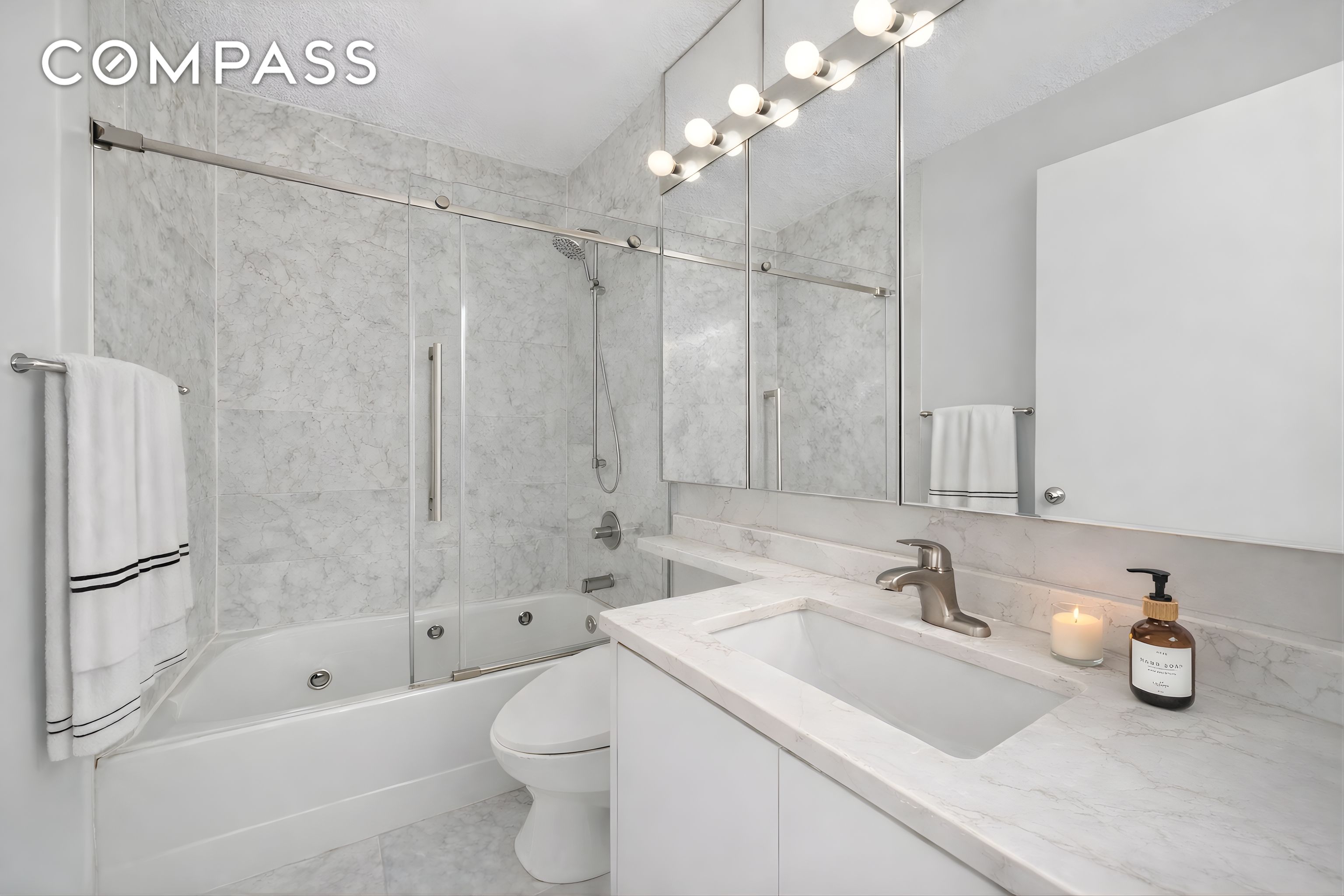 #8 photo, 445 5th Avenue, मैनहटन Midtown , NY 10016