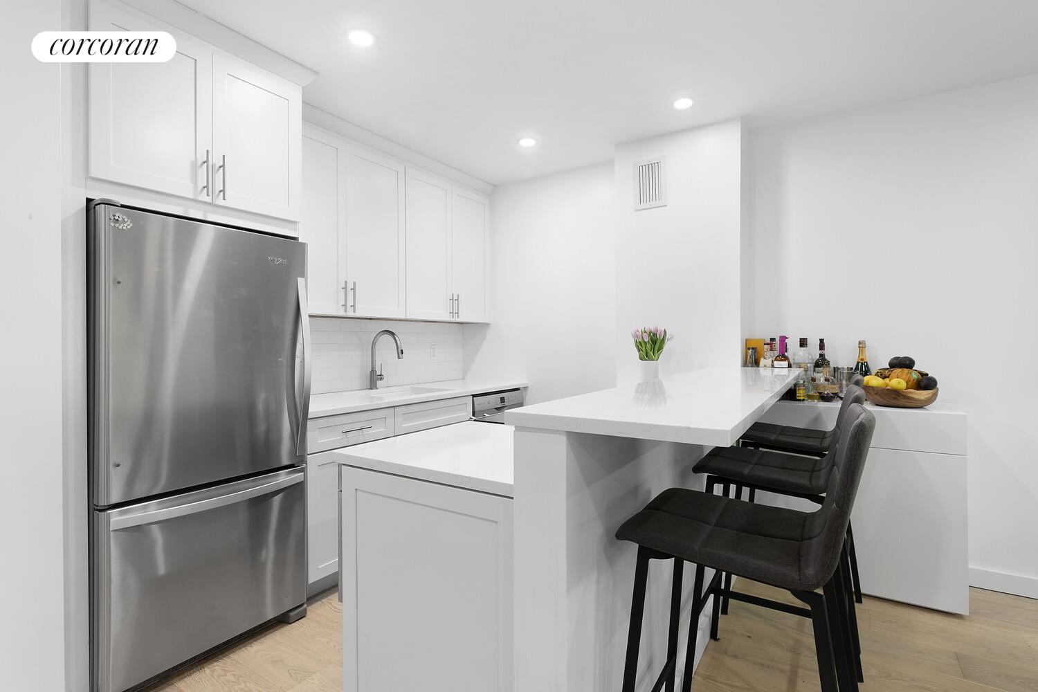 #4 photo, 626 WASHINGTON Street, West Village , NY 10014