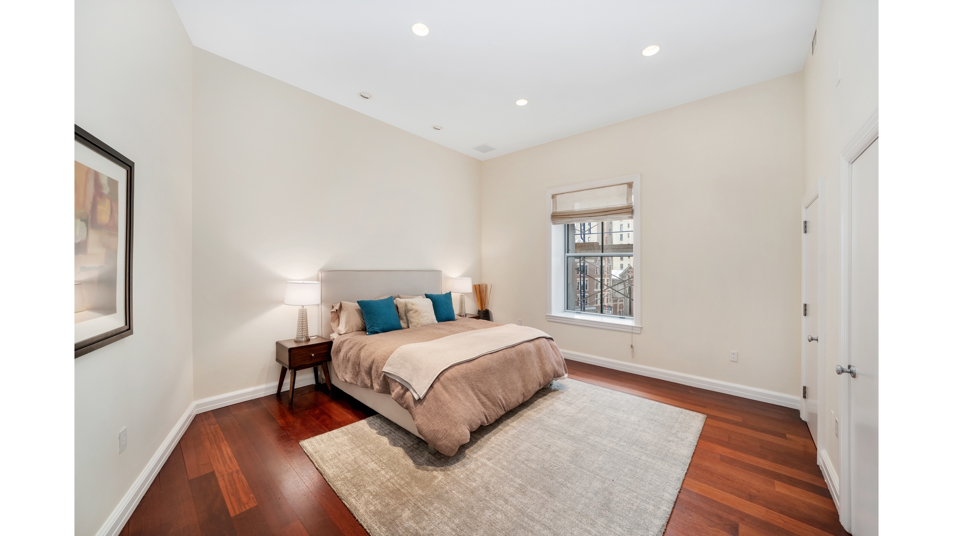 #5 photo, 2112 BROADWAY, Upper West Side , NY 10023