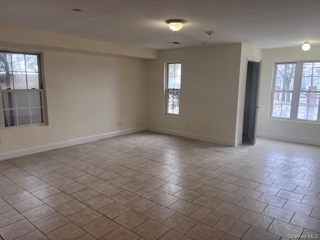 #1 photo, 388 West Montauk Highway, 롱 아일랜드 Lindenhurst , NY 11757