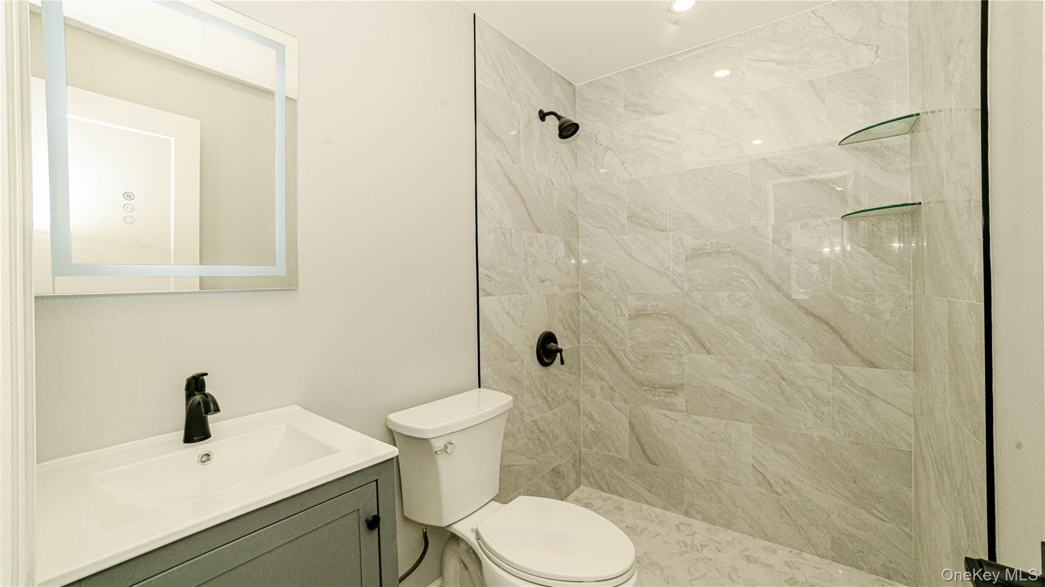 #10 photo, 7 Amherst Place, Massapequa , NY 11758