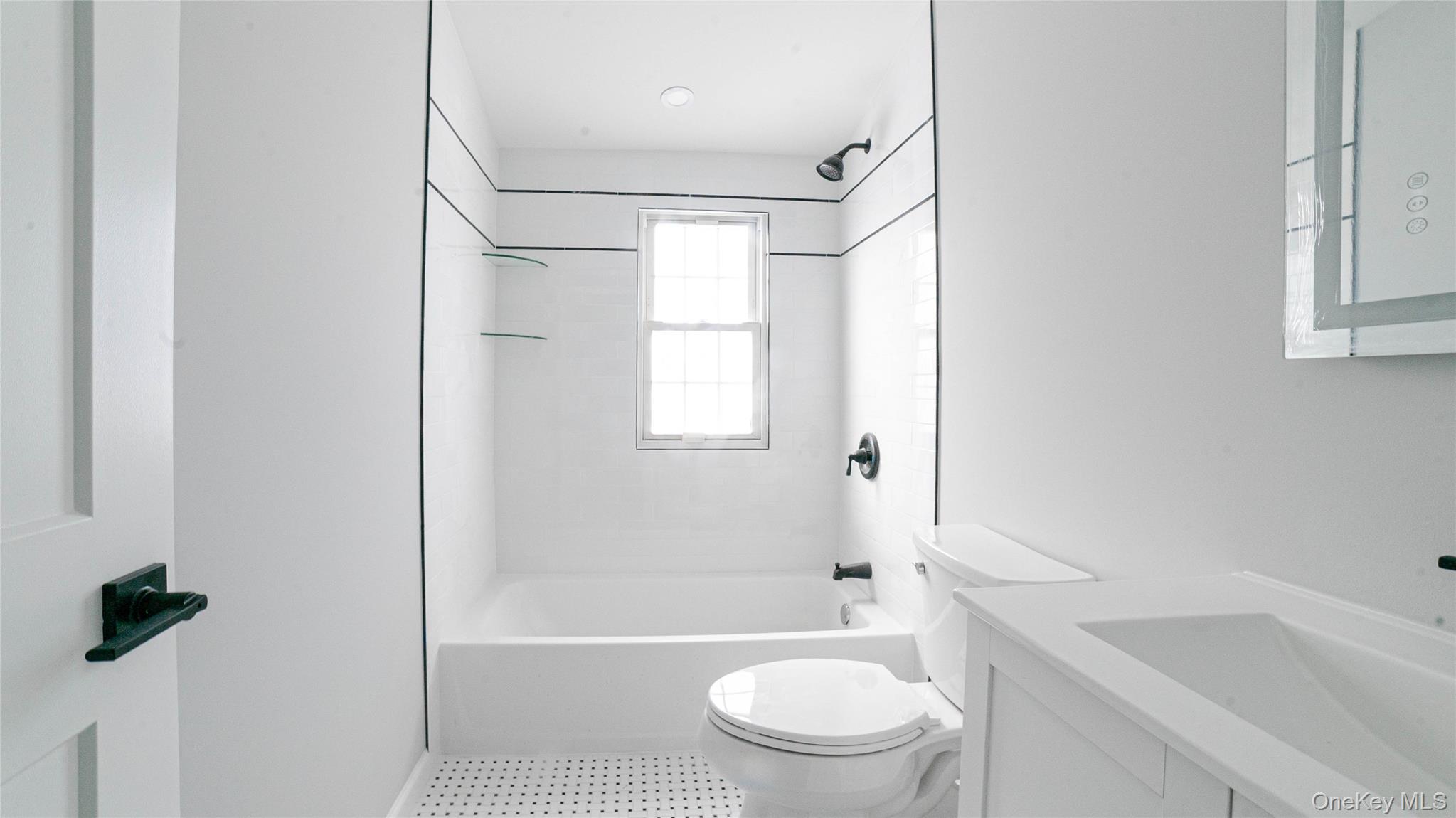 #11 photo, 7 Amherst Place, Massapequa , NY 11758