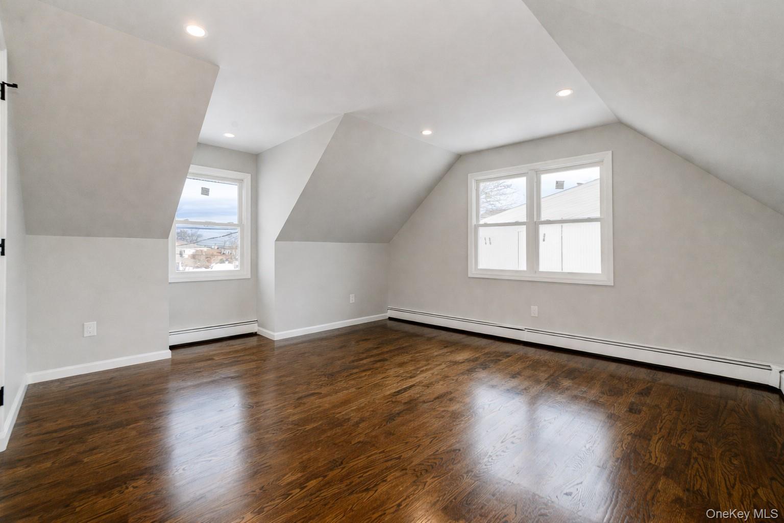 #8 photo, 7 Amherst Place, Massapequa , NY 11758