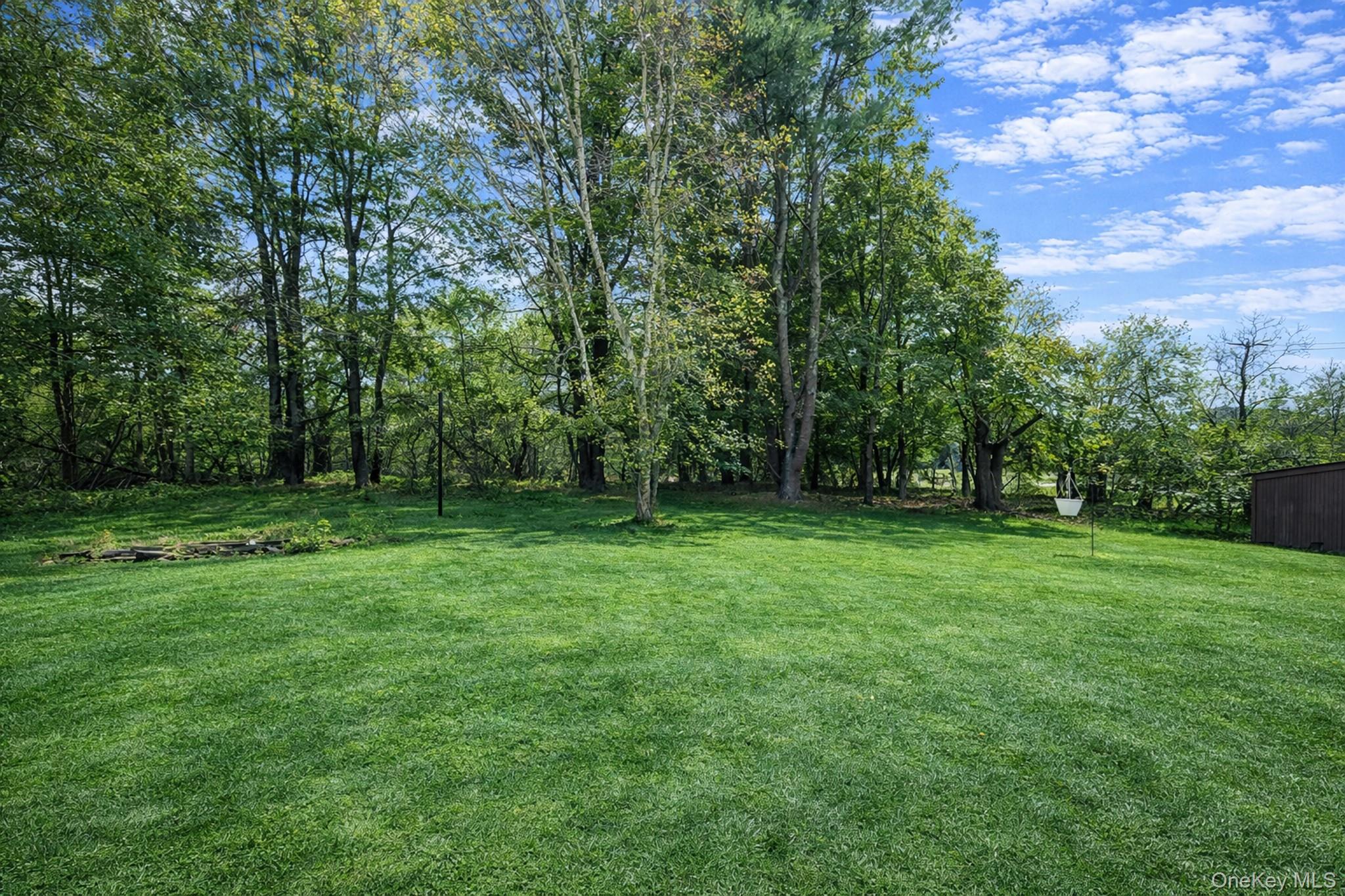 #17 photo, 5180 Sound Avenue, Mattituck , NY 11952