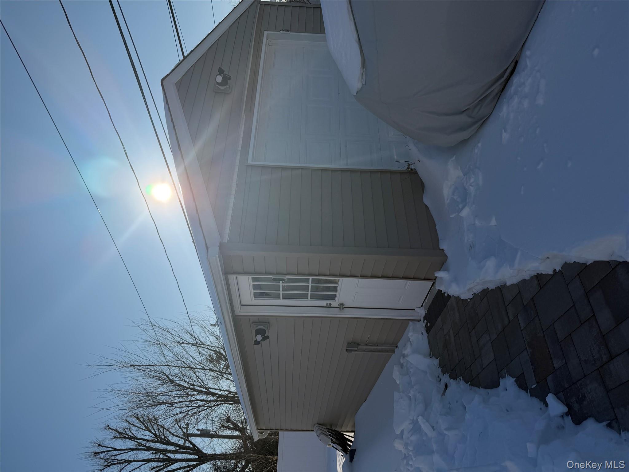 #15 photo, 102 Old Farm Road, מחוז נסאו Levittown , NY 11756