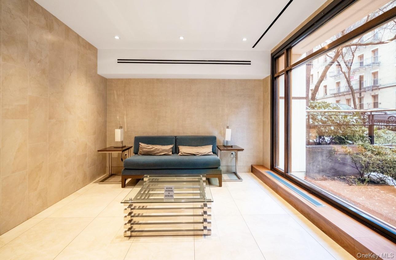 #2 photo, 420 E 64th Street, New York (Manhattan) , NY 10065