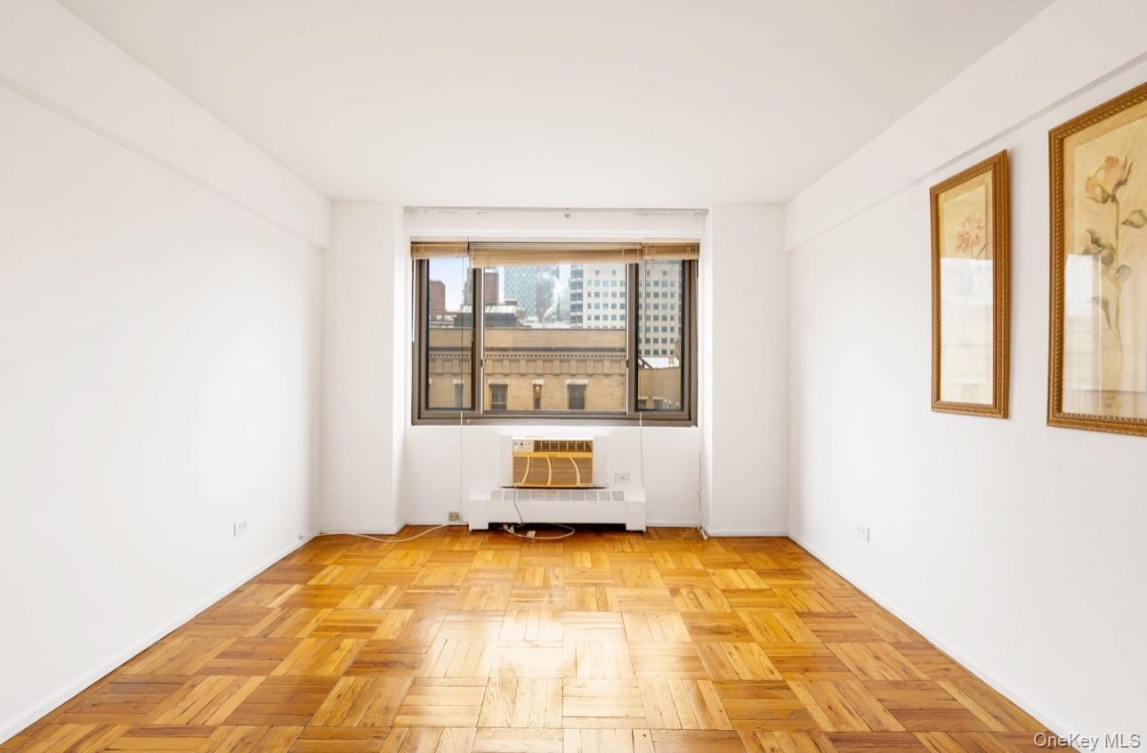 #4 photo, 420 E 64th Street, New York (Manhattan) , NY 10065