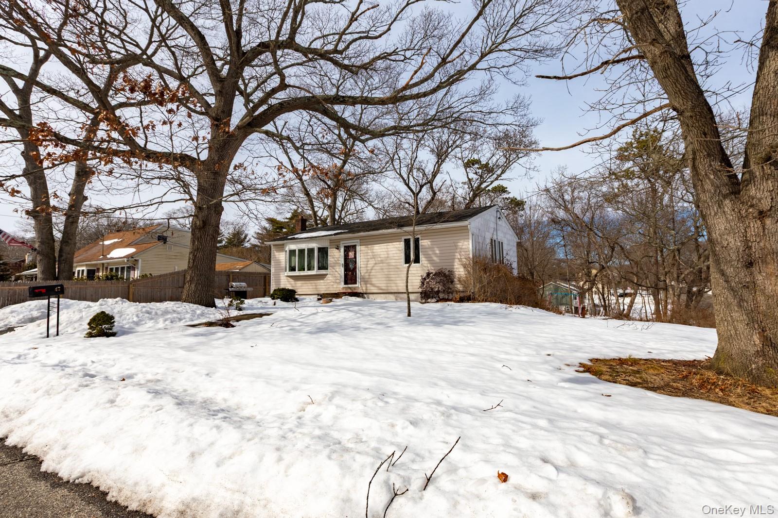 #14 photo, 47 Ridgedale Avenue, Farmingville , NY 11738