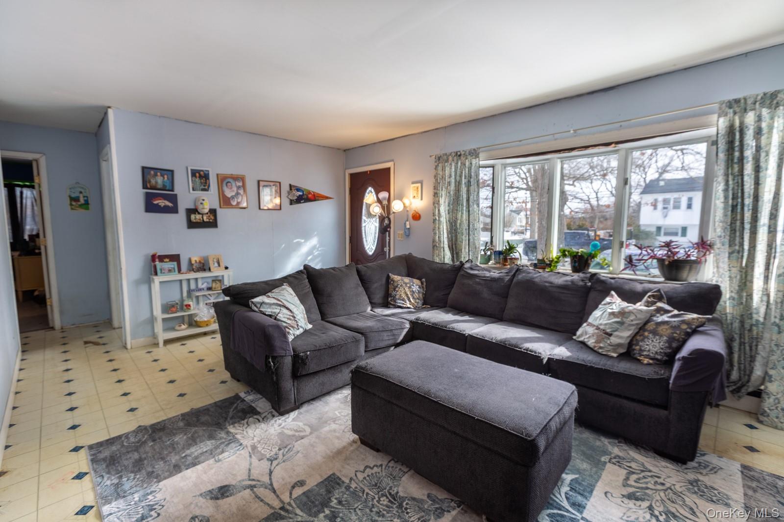 #2 photo, 47 Ridgedale Avenue, Farmingville , NY 11738