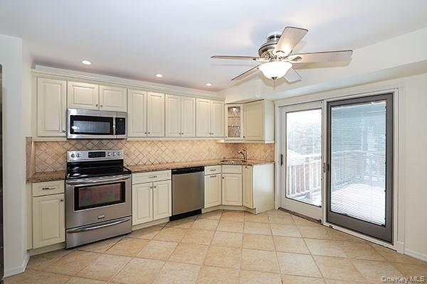 #10 photo, 860 Beckman Drive, North Bellmore , NY 11710