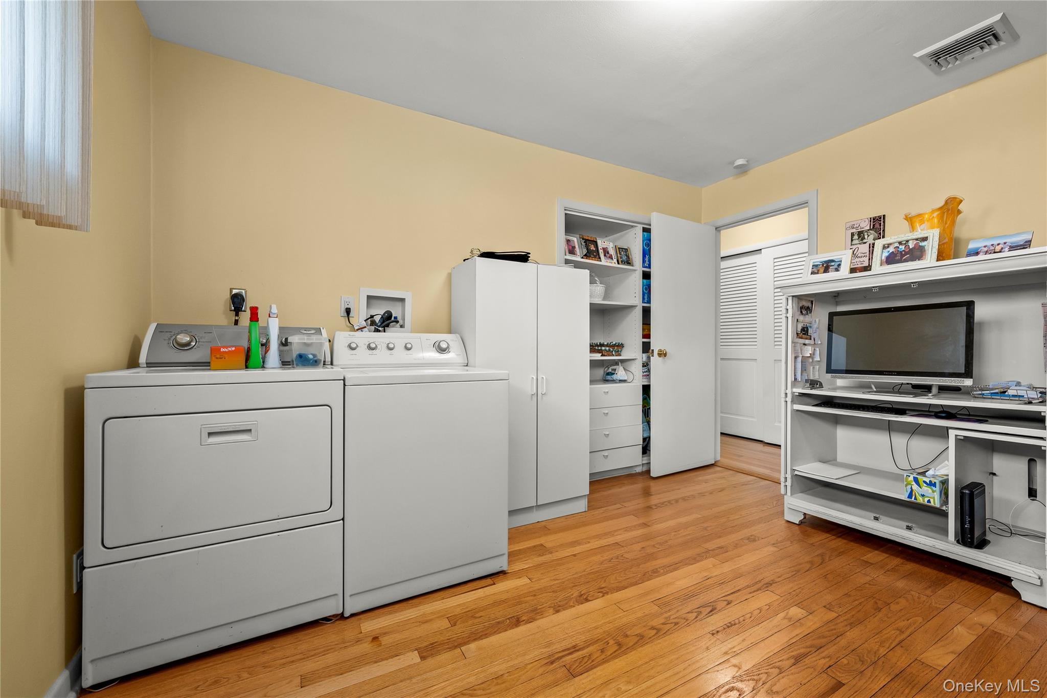 #11 photo, 2860 Lenox Road, Oceanside , NY 11572