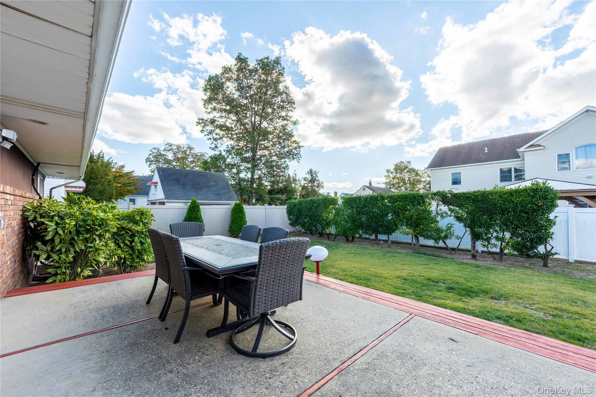 #16 photo, 2860 Lenox Road, Oceanside , NY 11572