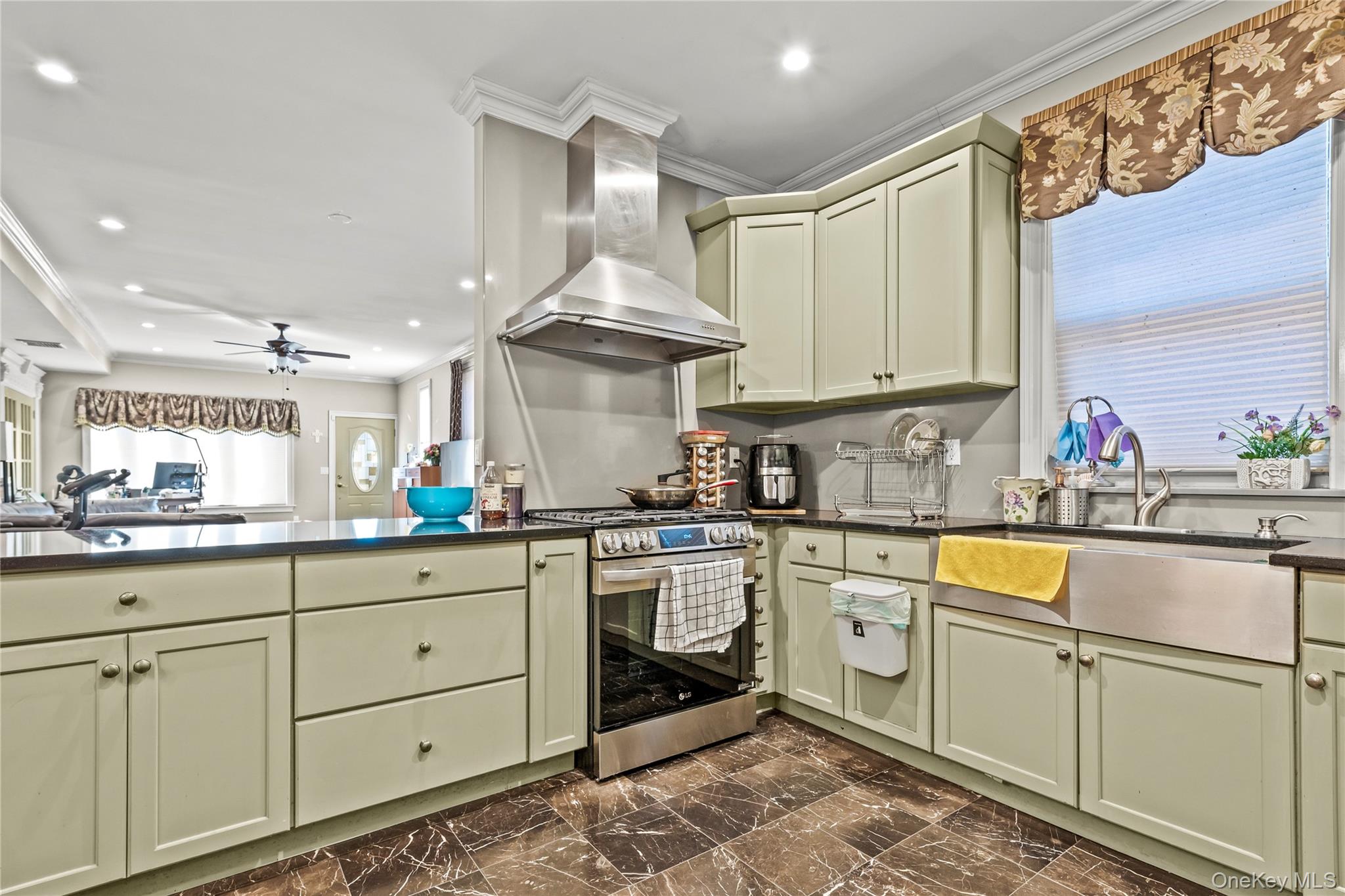 #10 photo, 2942 164th Street, Flushing , NY 11358