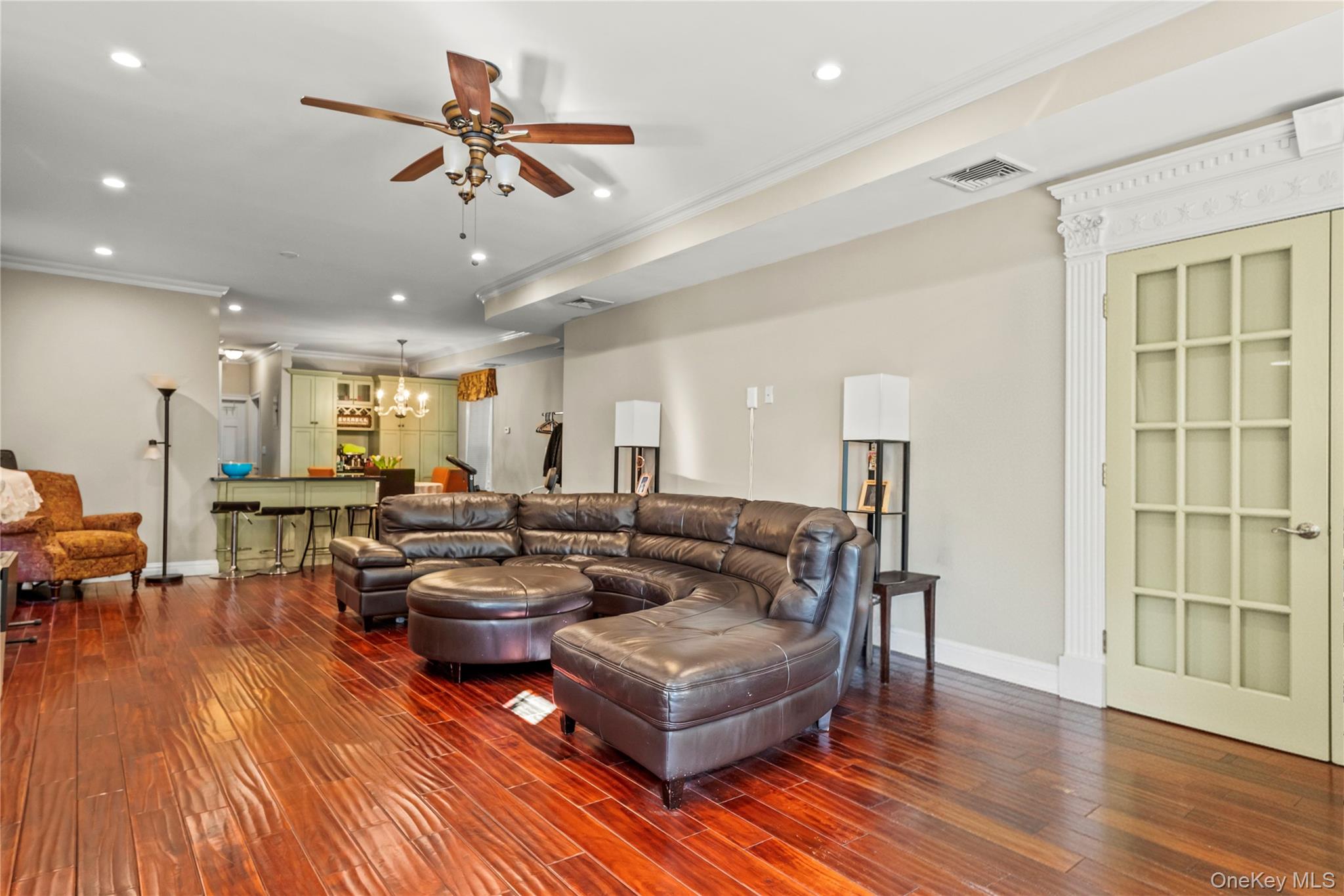 #18 photo, 2942 164th Street, Flushing , NY 11358