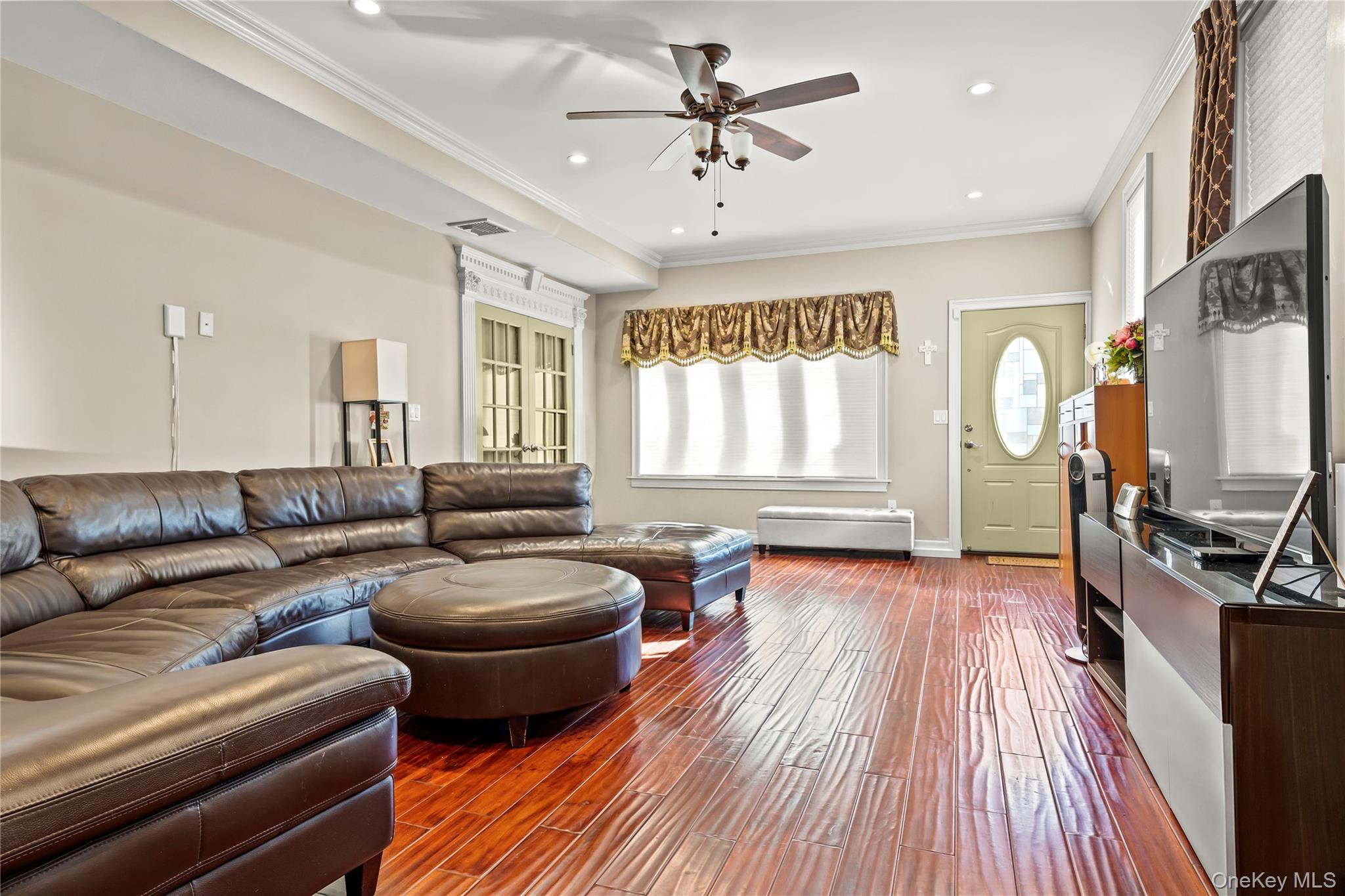 #19 photo, 2942 164th Street, Flushing , NY 11358