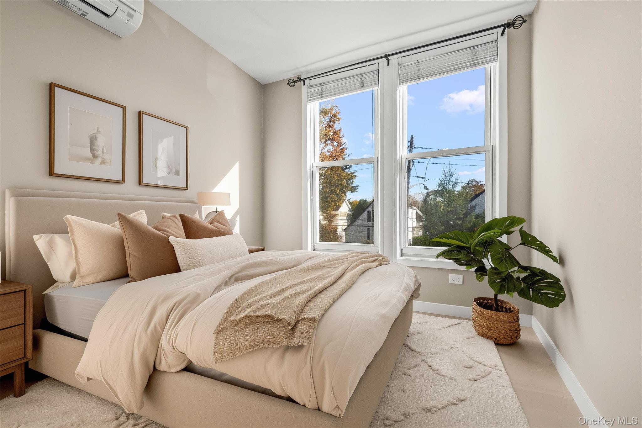 #4 photo, 2942 164th Street, Flushing , NY 11358