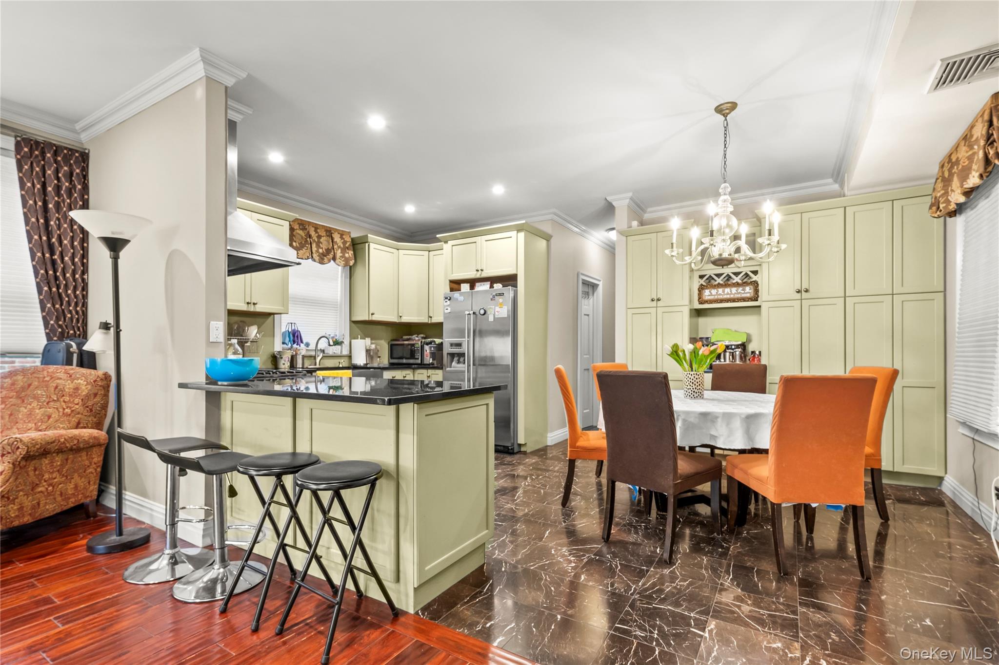 #9 photo, 2942 164th Street, Flushing , NY 11358