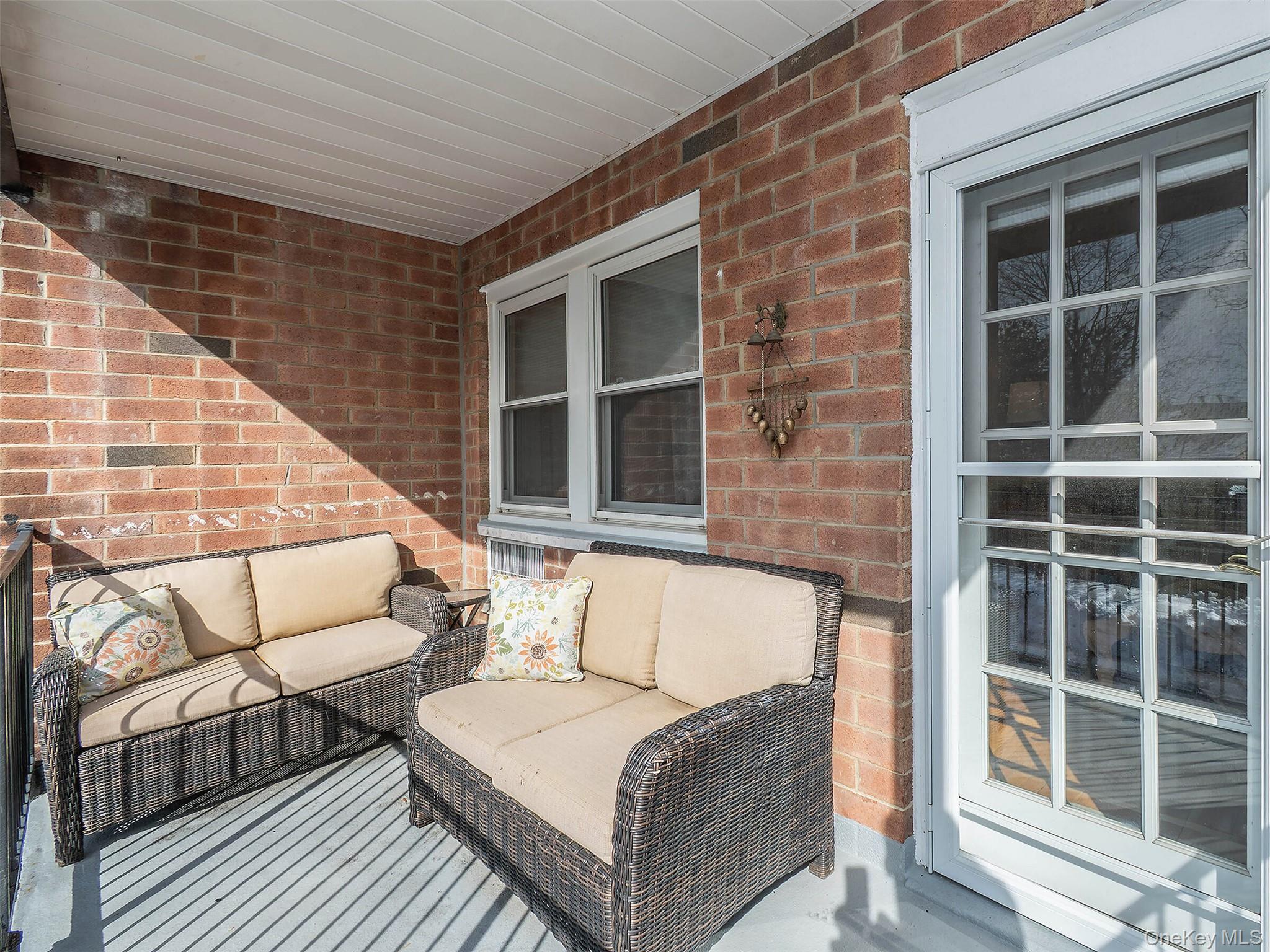 #19 photo, 32 Pearsall, Glen Cove , NY 11542