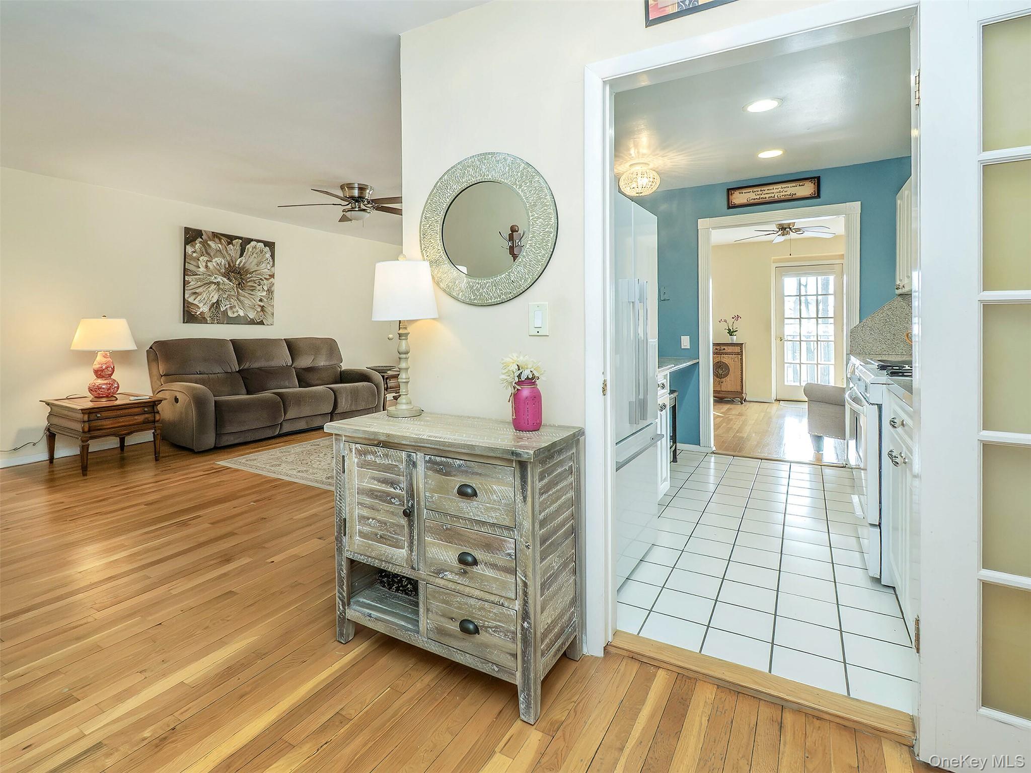 #3 photo, 32 Pearsall, Glen Cove , NY 11542